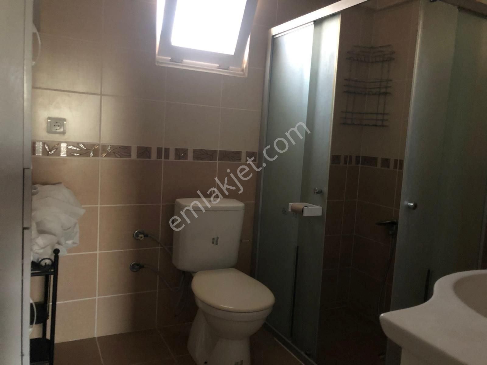 Havuzlu Sitede Sarımsaklı Altınova Arası 3+1 Satılık Villa - Görsel 9