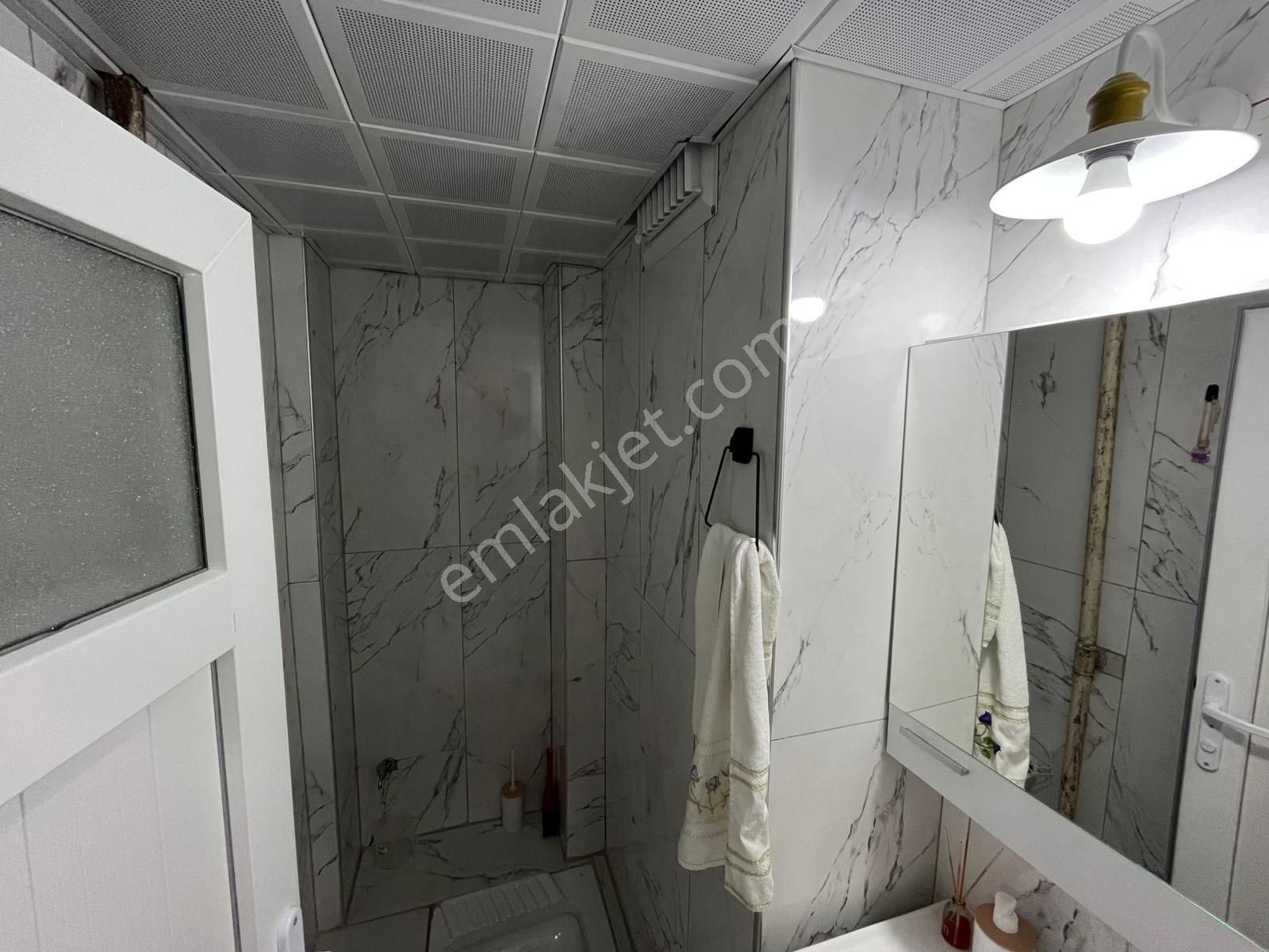 Güvenevler Alanya Sokağında Ara Kat İçi Yapılı Satılık 2+1 Daire - Görsel 17