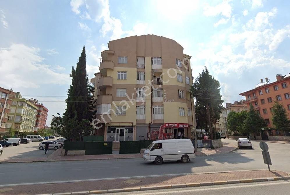 Bedir Mahallesinde Satılık 3+1 Ara Kat Daire