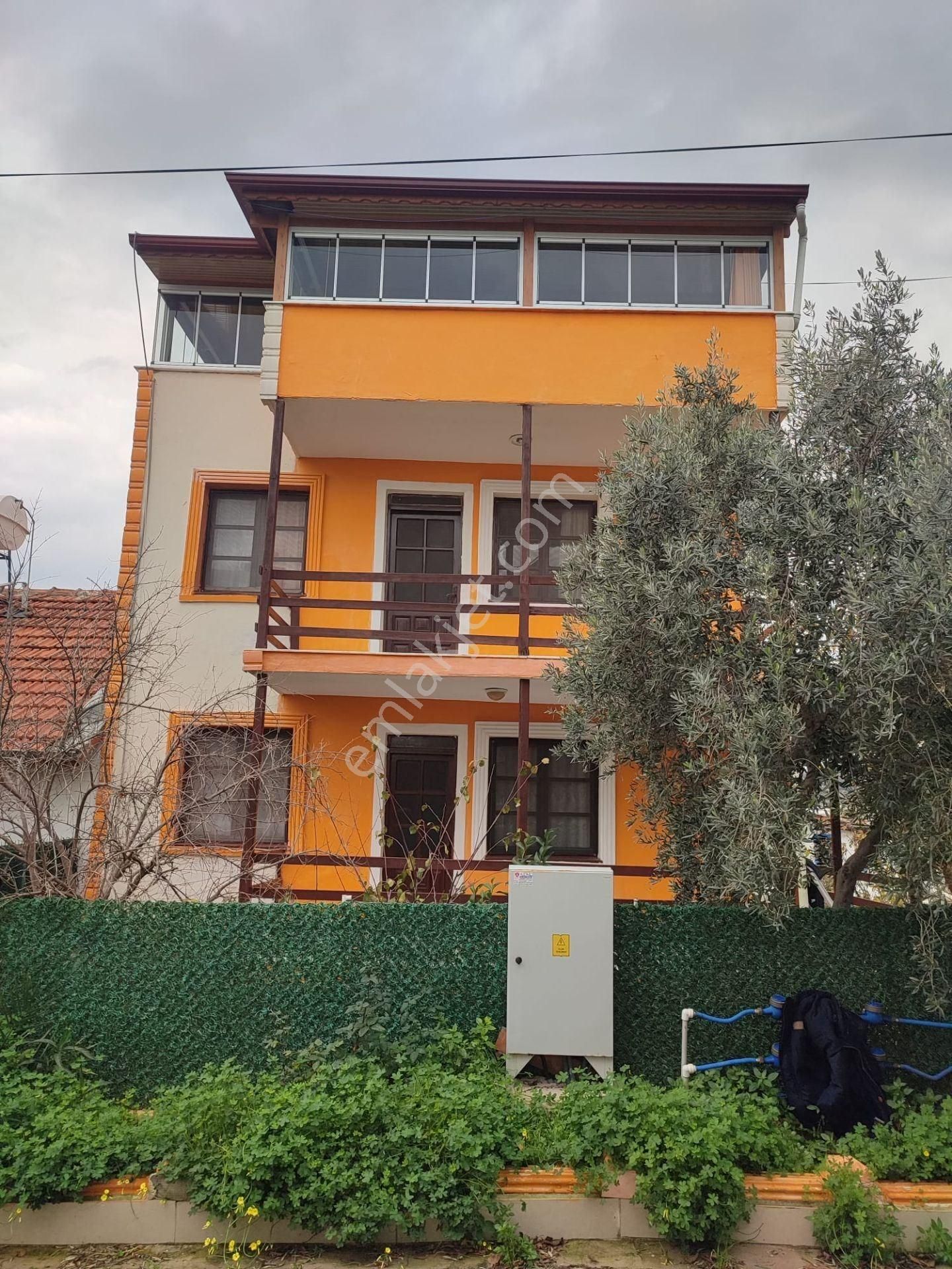 Seferihisar'da Denize 500m Ticari Amaca Da Uygun Mülk (açıklamayı Okuyunuz )