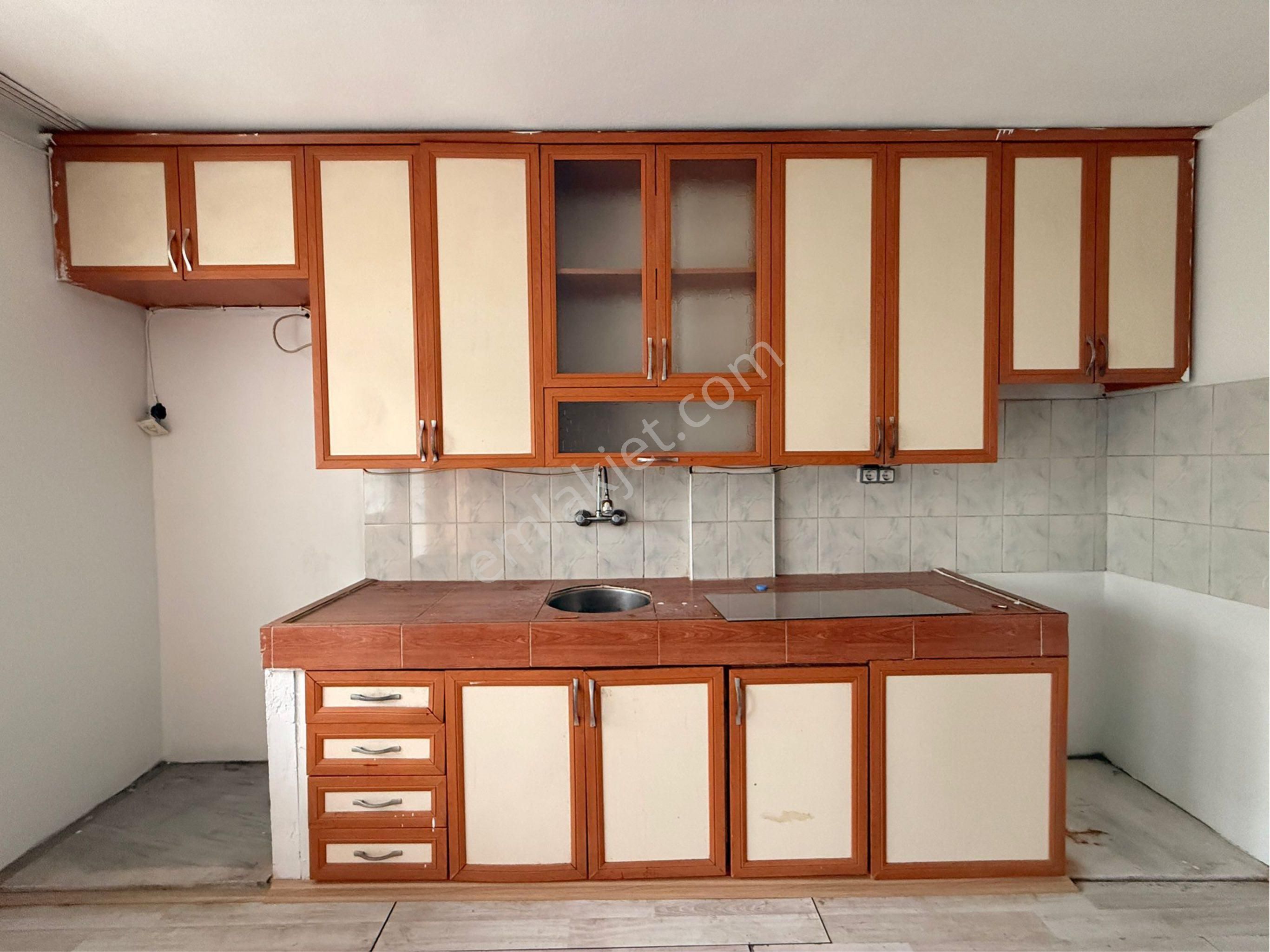 Mavibulvar'da Parkeli Kapalı Mutfak Geniş Oturumlu 3+1