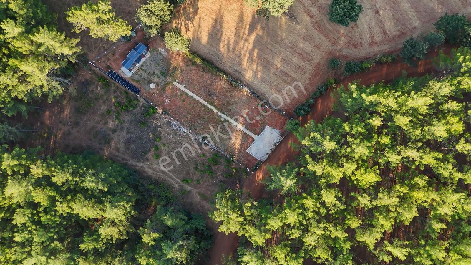 Cb Marina'dan Doğa İle İç İçe 1.214m2 Tarla Ve 2+1 Tiny House - Görsel 4