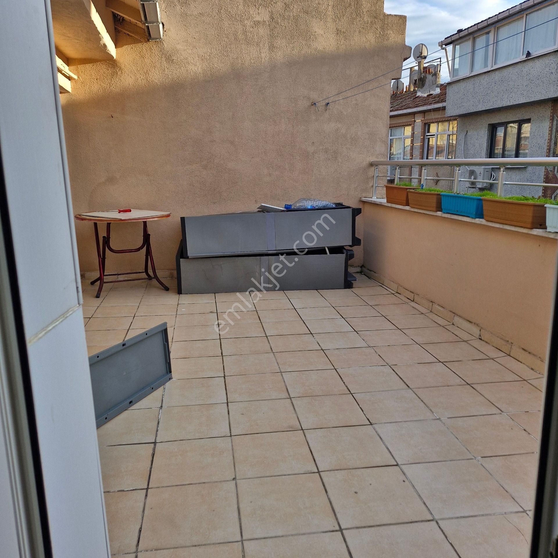 Akşenden Fatih Çapa Şehriminide 3.son Kat 3+1 Full Yapılı Teraslı Kiralık Daire - Görsel 20