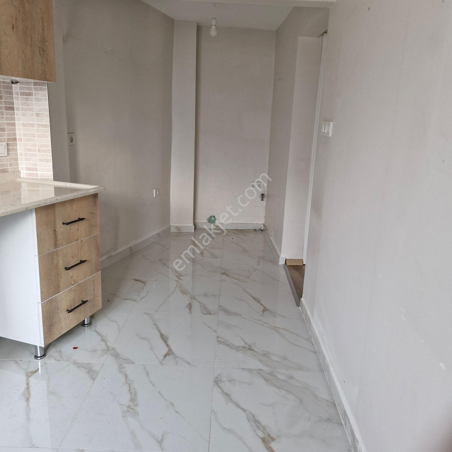 Akşenden Fatih Çapa Şehriminide 3.son Kat 3+1 Full Yapılı Teraslı Kiralık Daire - Görsel 31