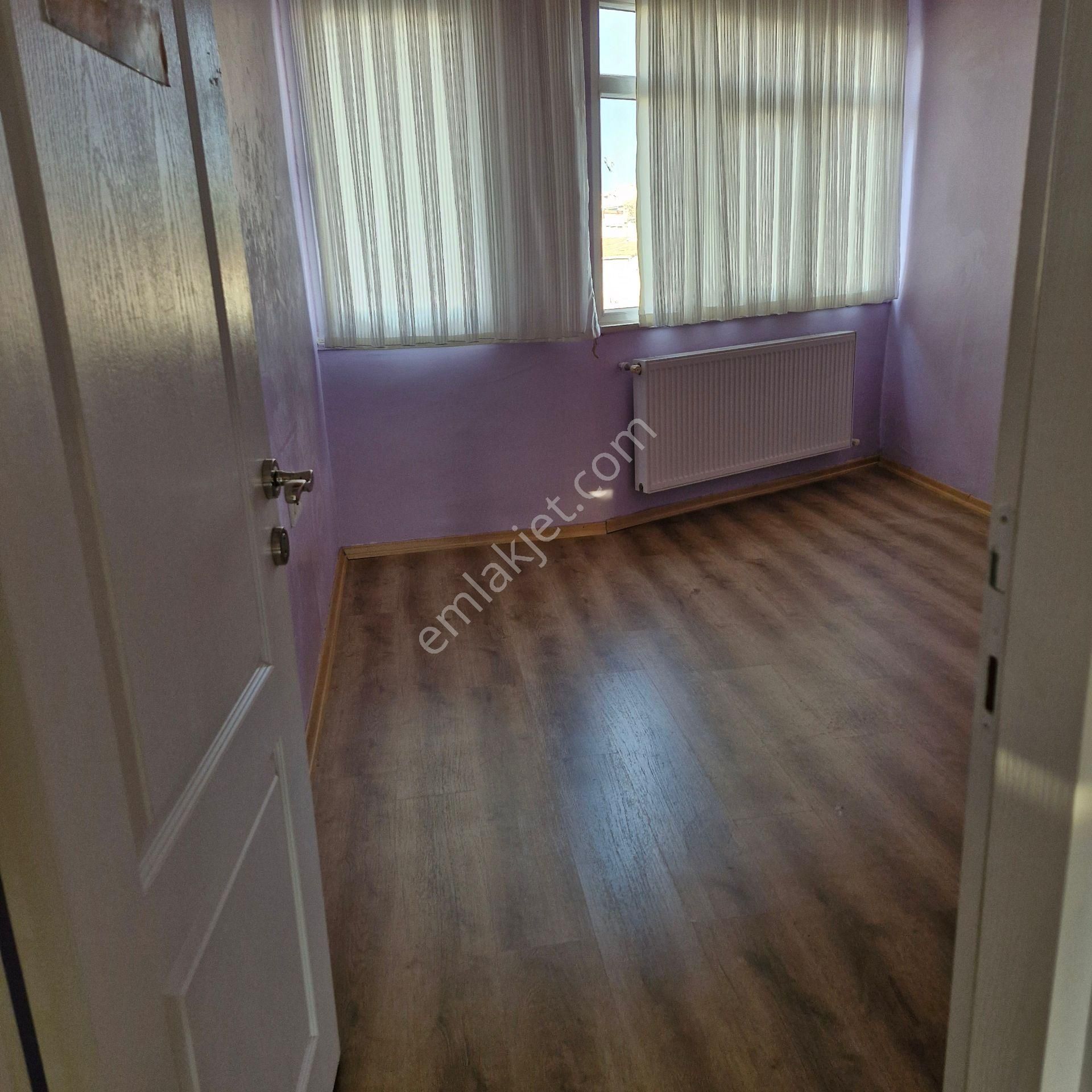 Akşenden Fatih Çapa Şehriminide 3.son Kat 3+1 Full Yapılı Teraslı Kiralık Daire - Görsel 11