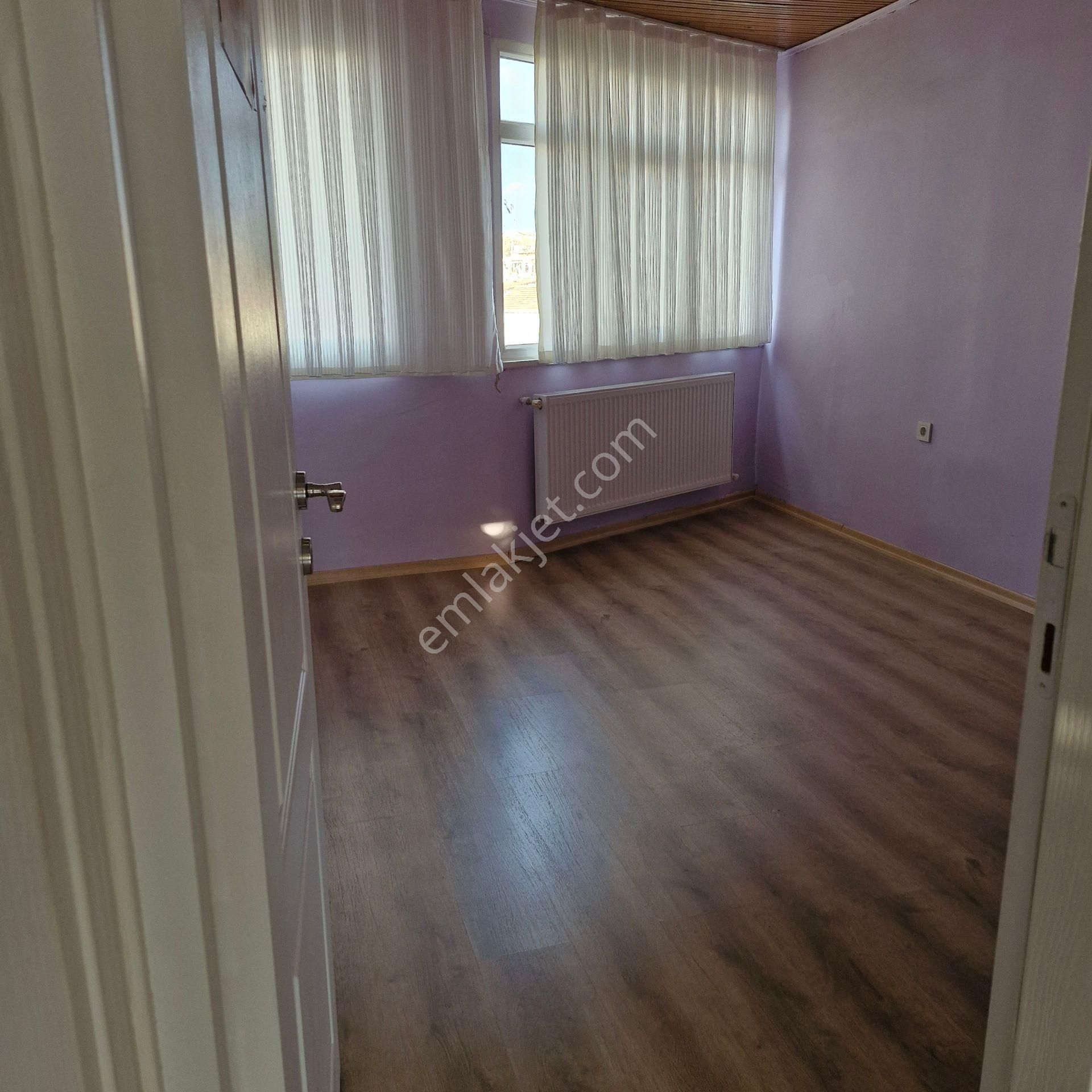Akşenden Fatih Çapa Şehriminide 3.son Kat 3+1 Full Yapılı Teraslı Kiralık Daire - Görsel 8