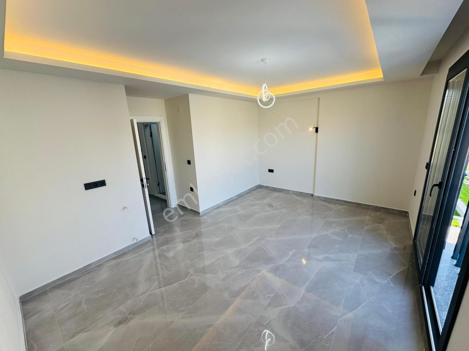 Didim Hisar Mahallesin'de 3+1 Sıfır Hazvuzlu Sitede Villa - Görsel 16