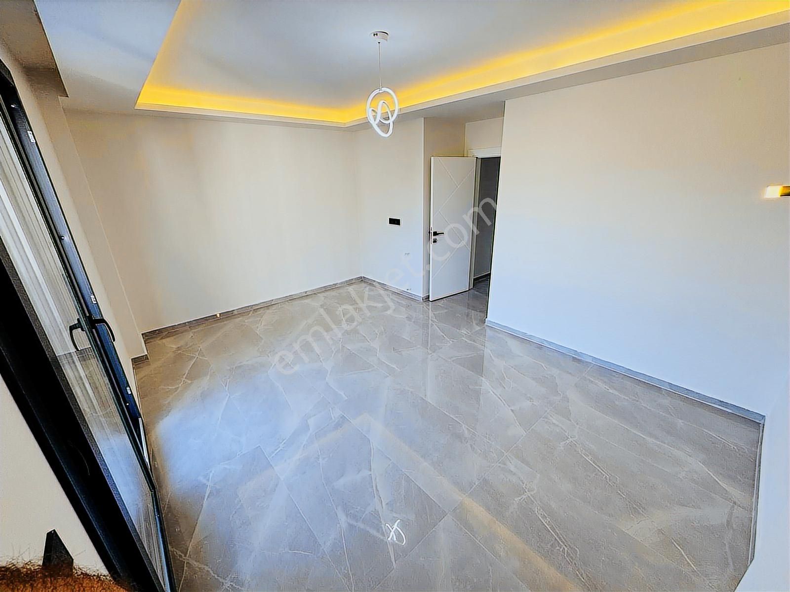 Didim Hisar Mahallesin'de 3+1 Sıfır Hazvuzlu Sitede Villa - Görsel 22