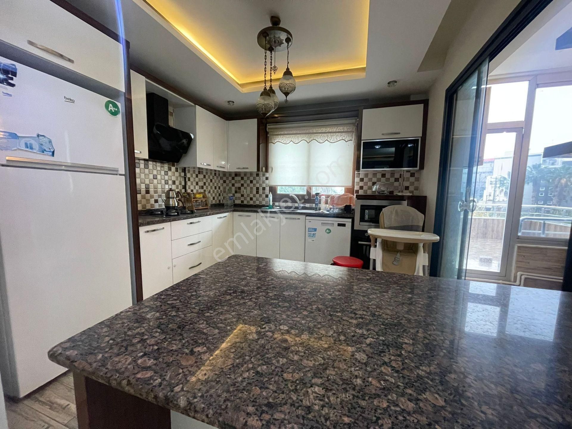 Karınca'dan Deniz Mh'de Eşyalı,havuzlu Teraslı Geniş 3+1 Satılık - Görsel 3