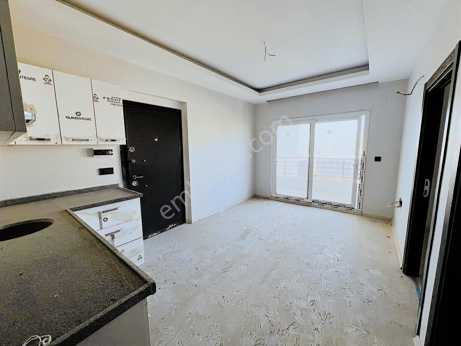 Atc'dan Kozanyolunda Az Katlı Yatay Mimari 2+1 Açık Mutfak - Görsel 8