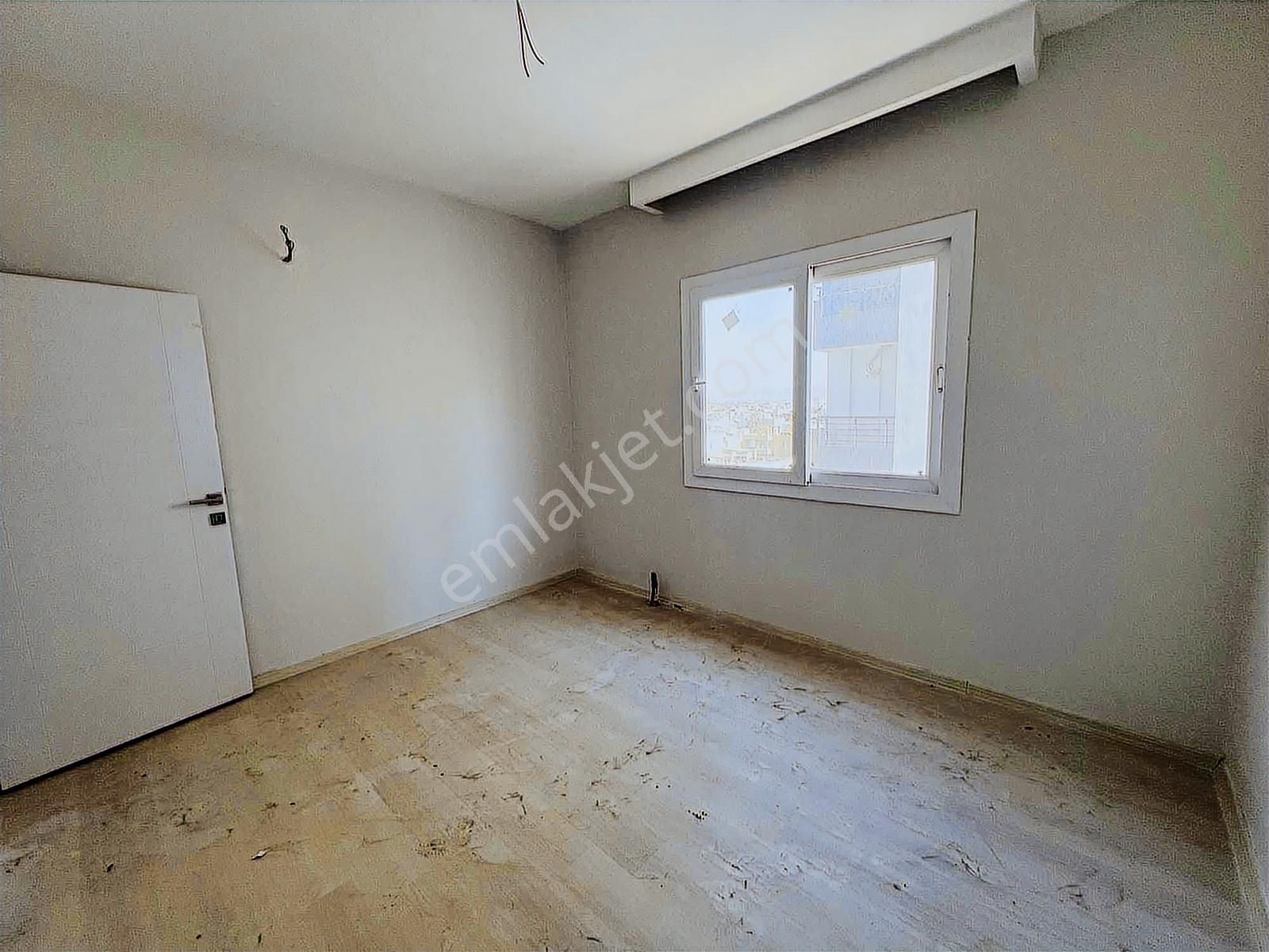 Atc'dan Kozanyolunda Az Katlı Yatay Mimari 2+1 Açık Mutfak - Görsel 22