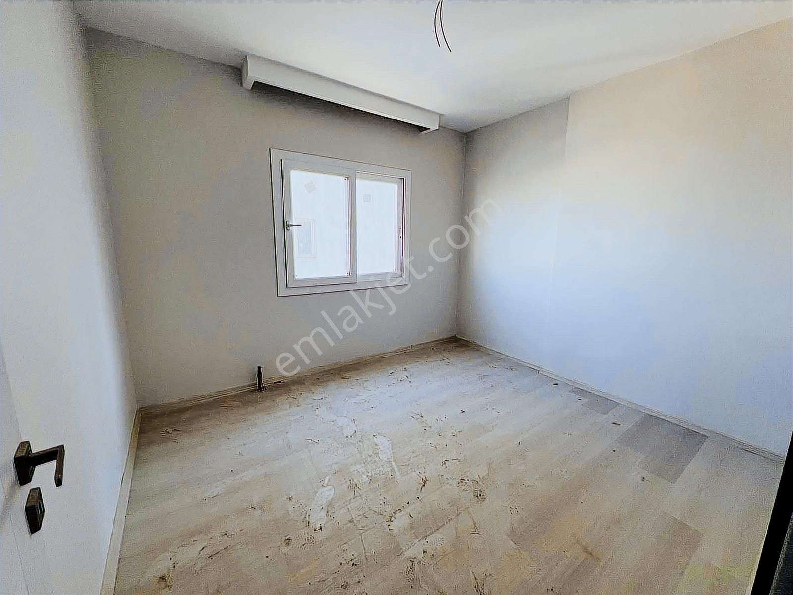 Atc'dan Kozanyolunda Az Katlı Yatay Mimari 2+1 Açık Mutfak - Görsel 7