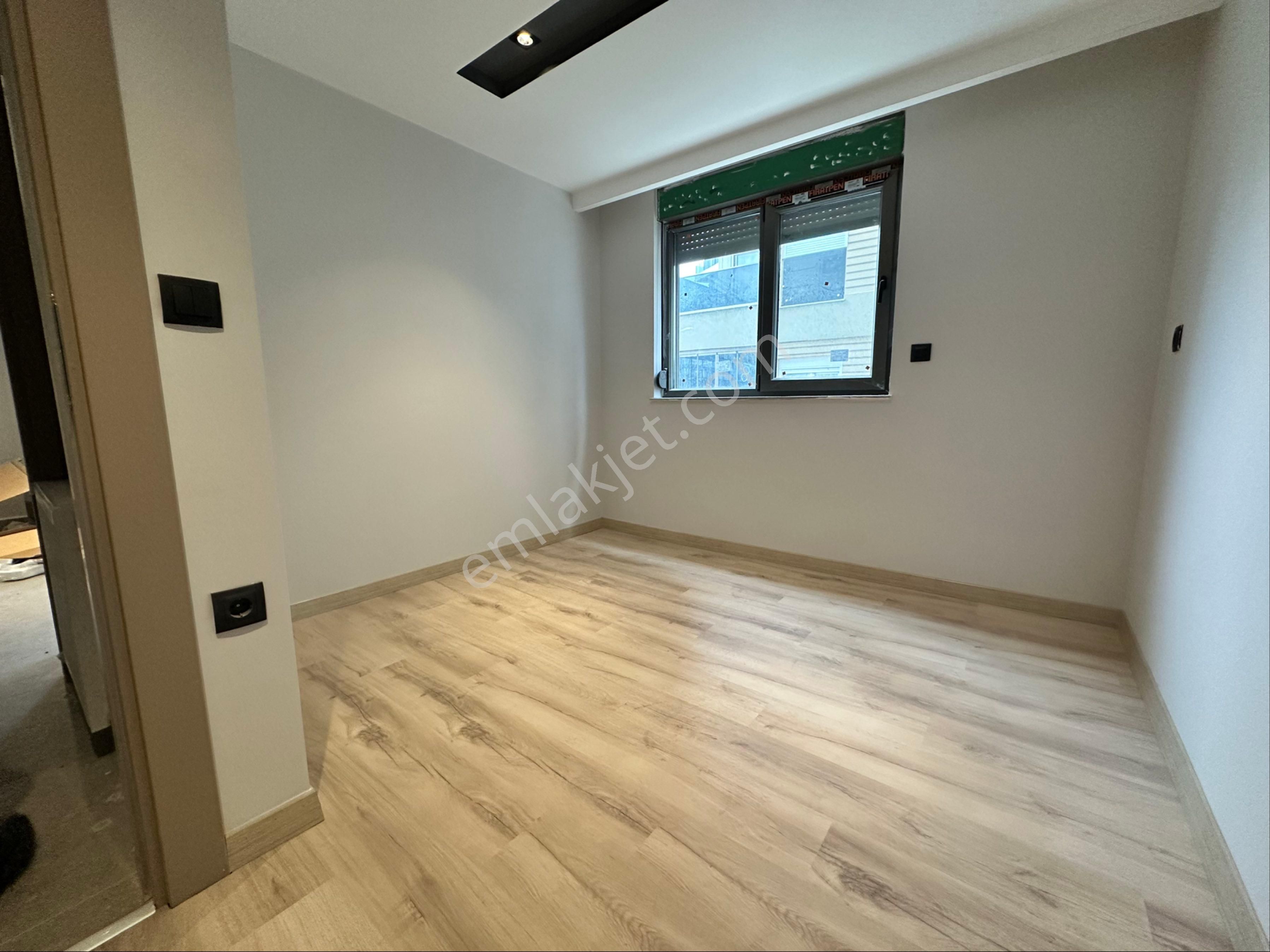 Yenigün Cadde Üstünde Katta Geniş Lüks Sıfır 2+1 - Görsel 5