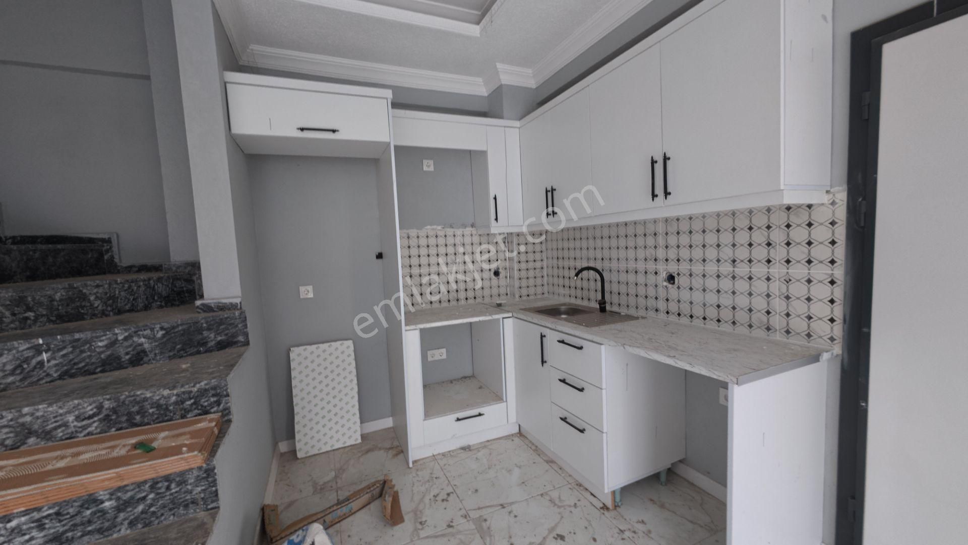 Kocaali De Yalı Mah De Geniş Bahçeli 3+1 Ev - Görsel 12