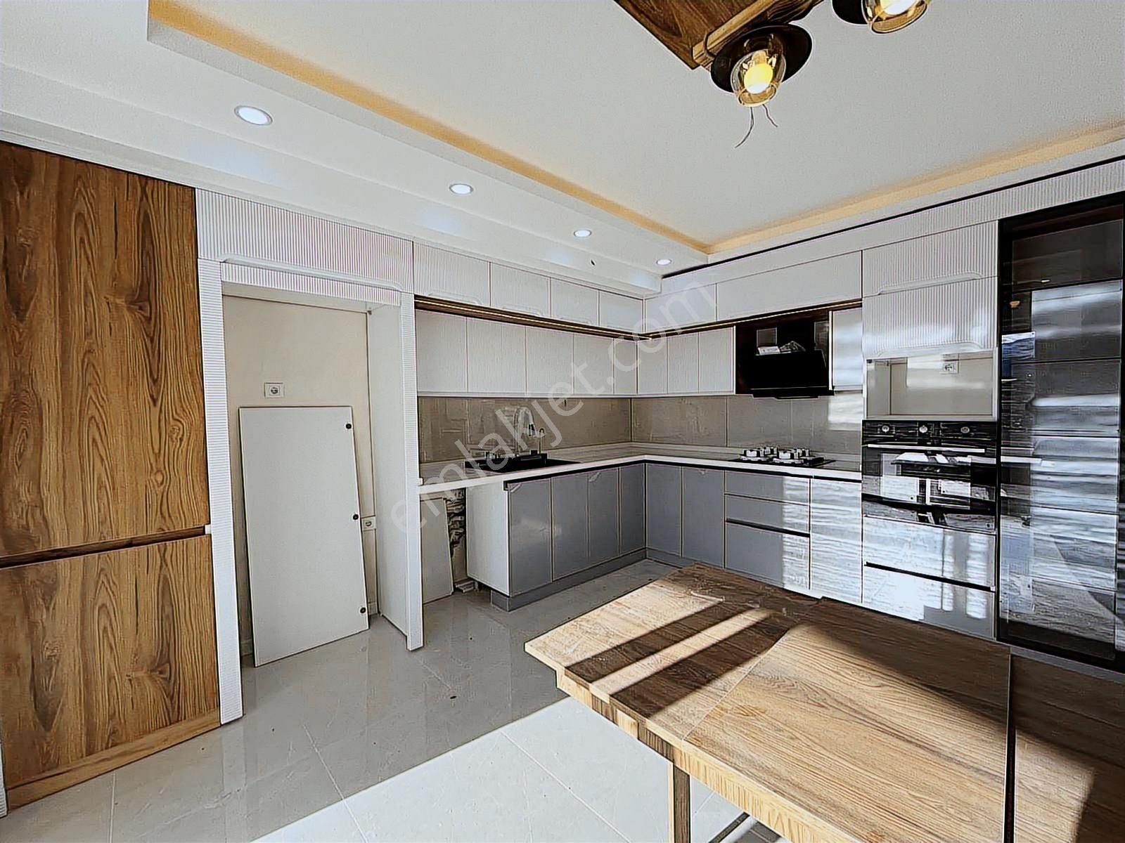 Yenikent Emlak'tan Gösterişli Ve Piyasaları Sallayan 4+1 Dairesi - Görsel 10