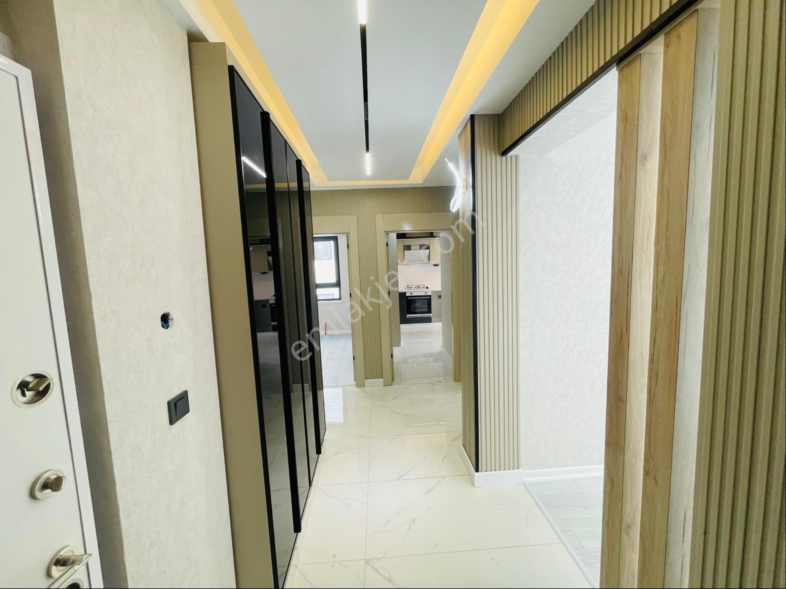 Öz Eda Emlaktan Bağlum Karakaya Da Satılık 3+1 Lüks Yapılı Daire - Görsel 23