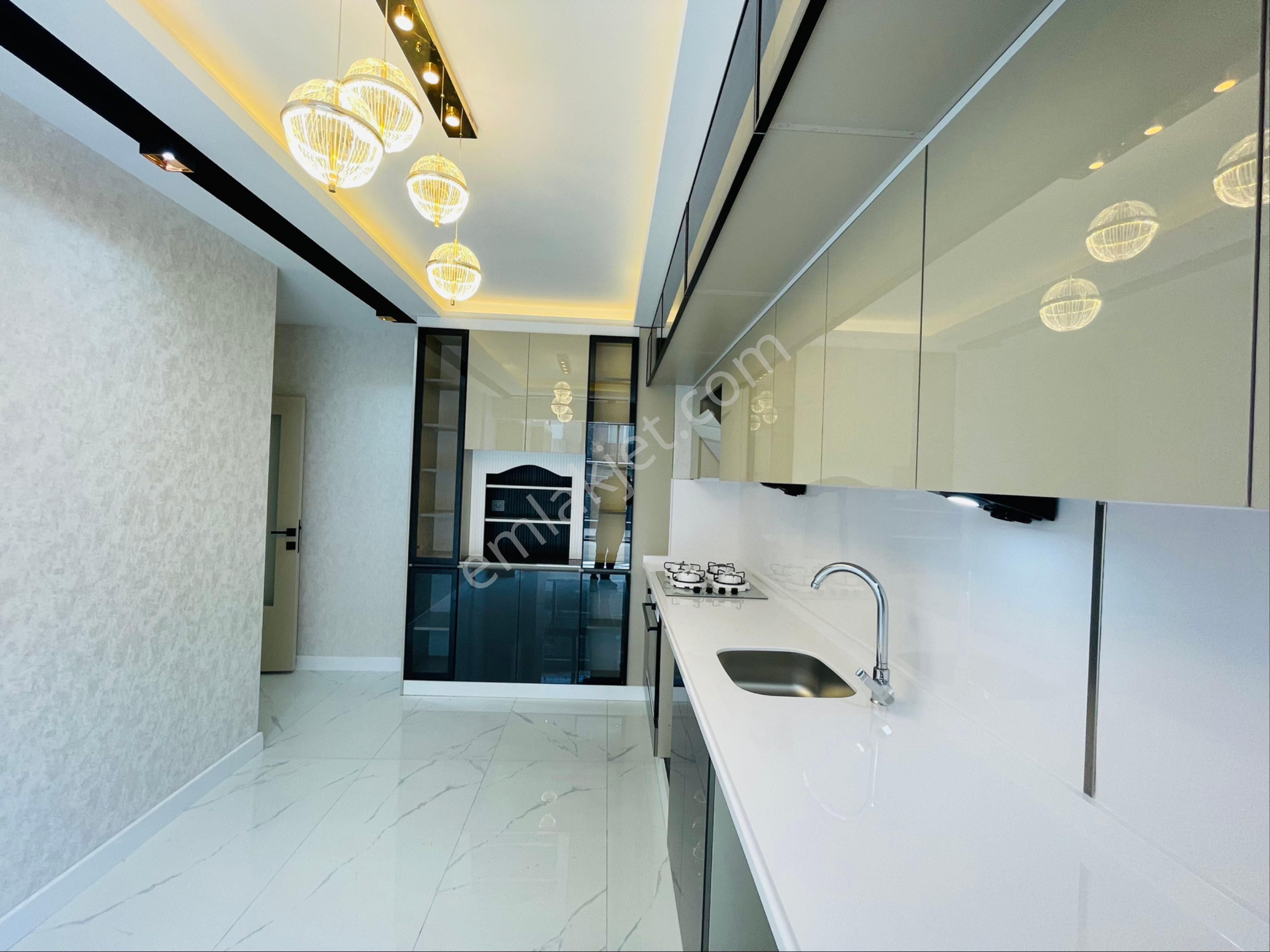 Öz Eda Emlaktan Bağlum Karakaya Da Satılık 3+1 Lüks Yapılı Daire - Görsel 5