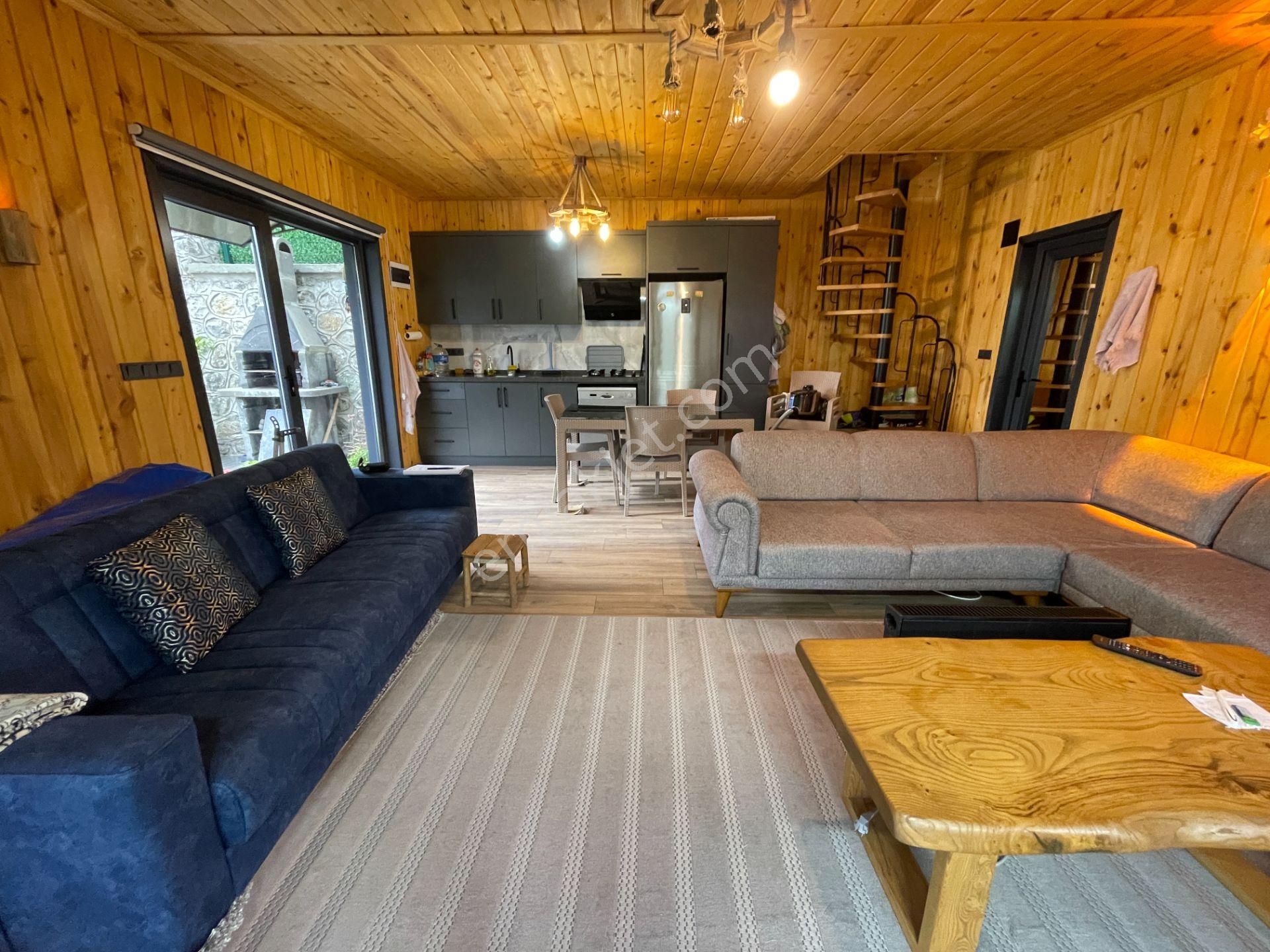 Trabzon Yomra'da Doğayla İç İçe Satılık Müstakil Ev - Görsel 9