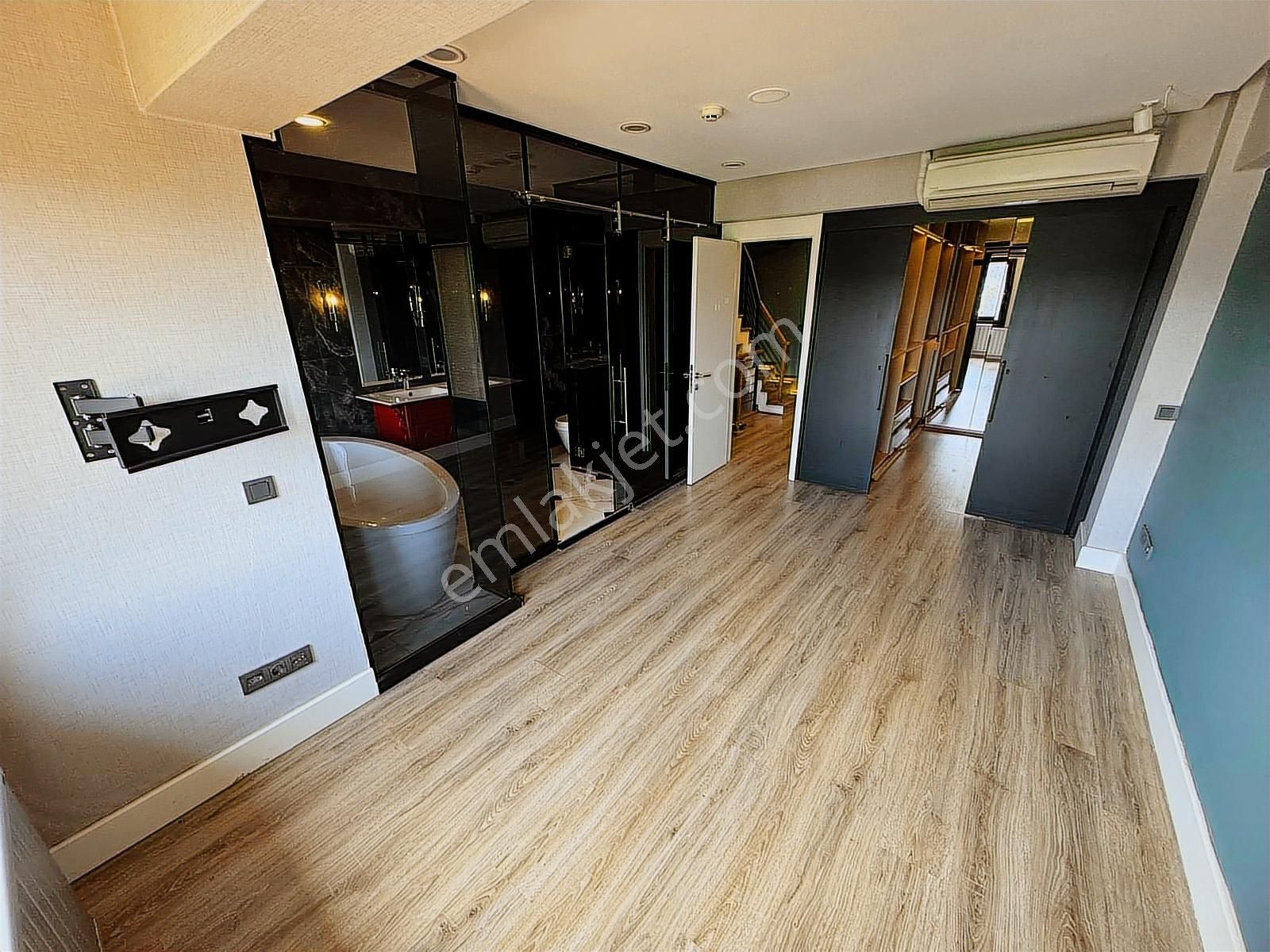 Eyüp Ahikent Büyük Tip Mimari Dekorasyonlu 5 Katlı Satılık Villa - Görsel 15