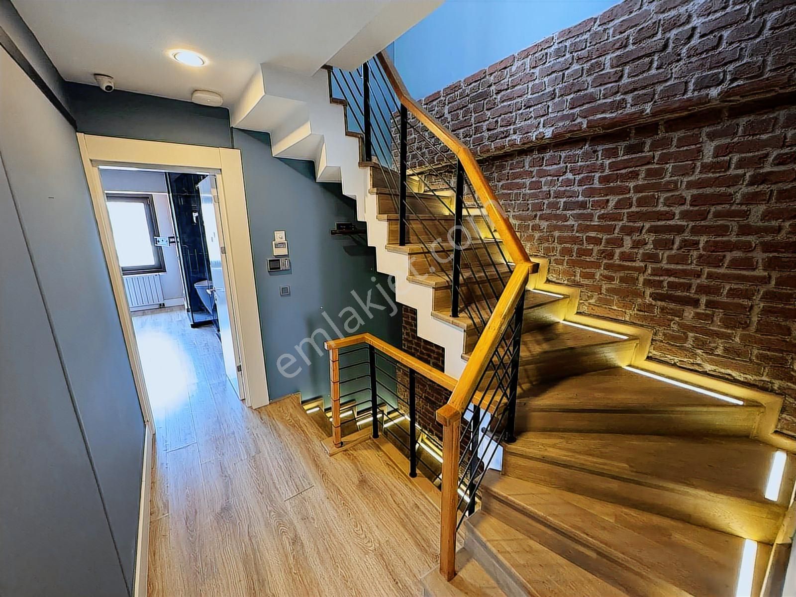 Eyüp Ahikent Büyük Tip Mimari Dekorasyonlu 5 Katlı Satılık Villa - Görsel 11