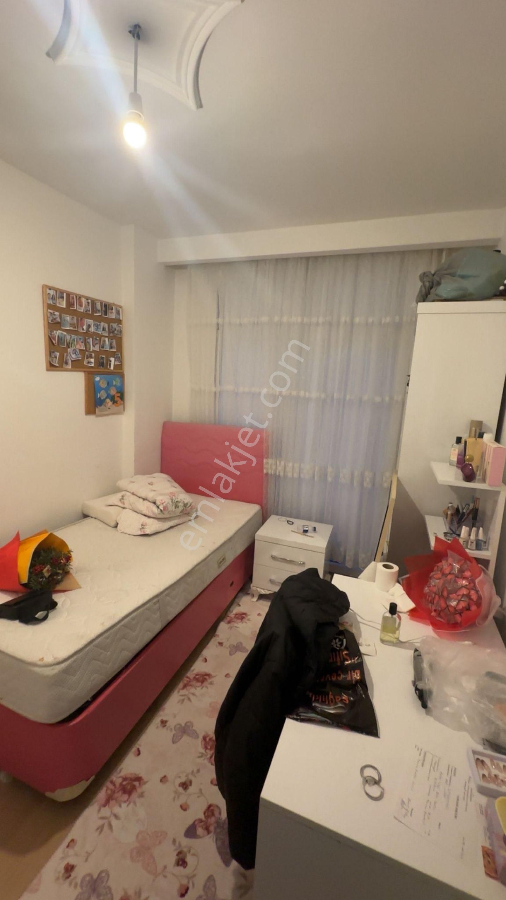 Sarılar Mahallesi’nde 2 + 1 Ara Kat Dairemiz Bol Bol Dönere Yakın Bir Konumda - Görsel 7