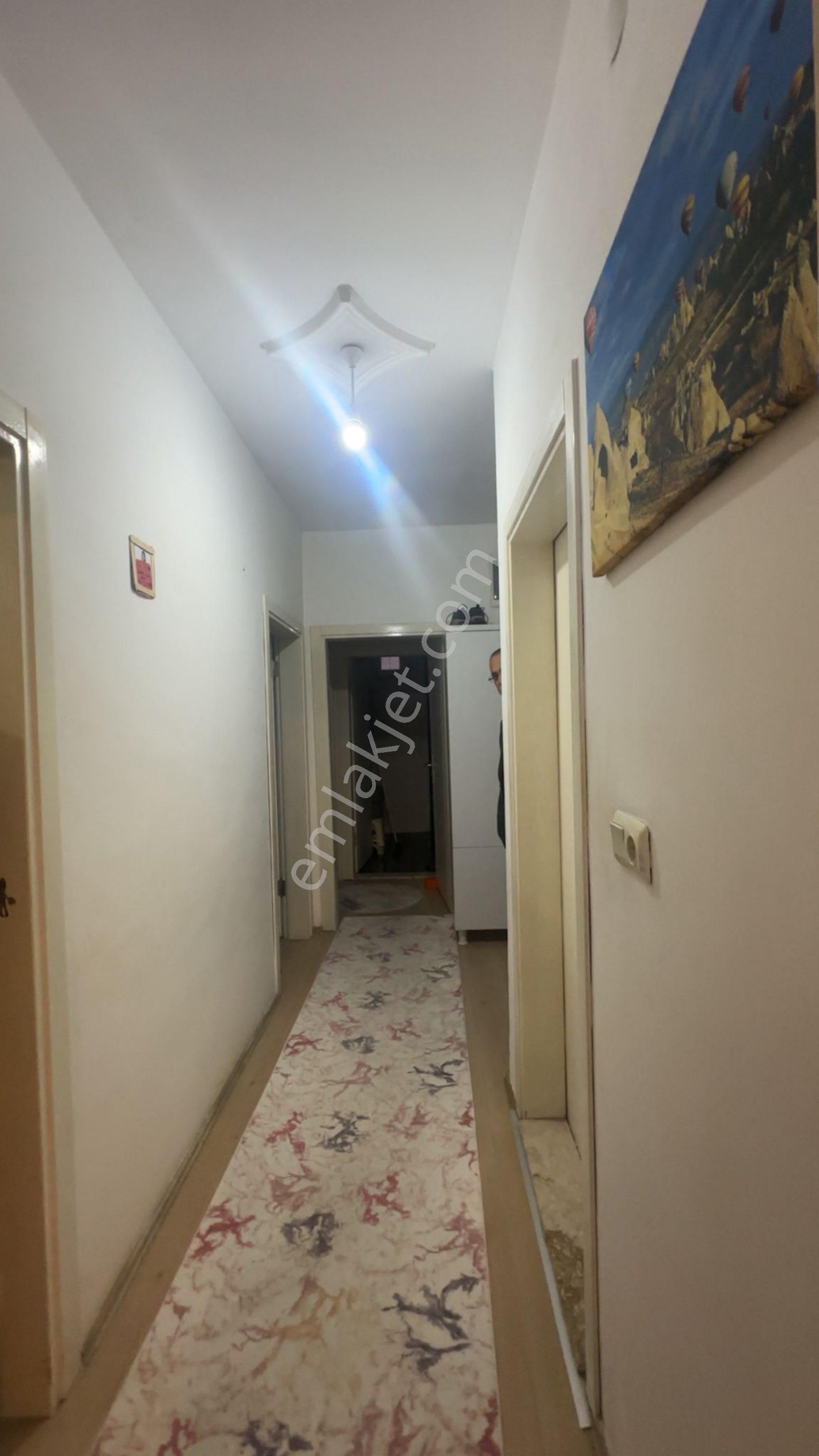 Sarılar Mahallesi’nde 2 + 1 Ara Kat Dairemiz Bol Bol Dönere Yakın Bir Konumda - Görsel 8