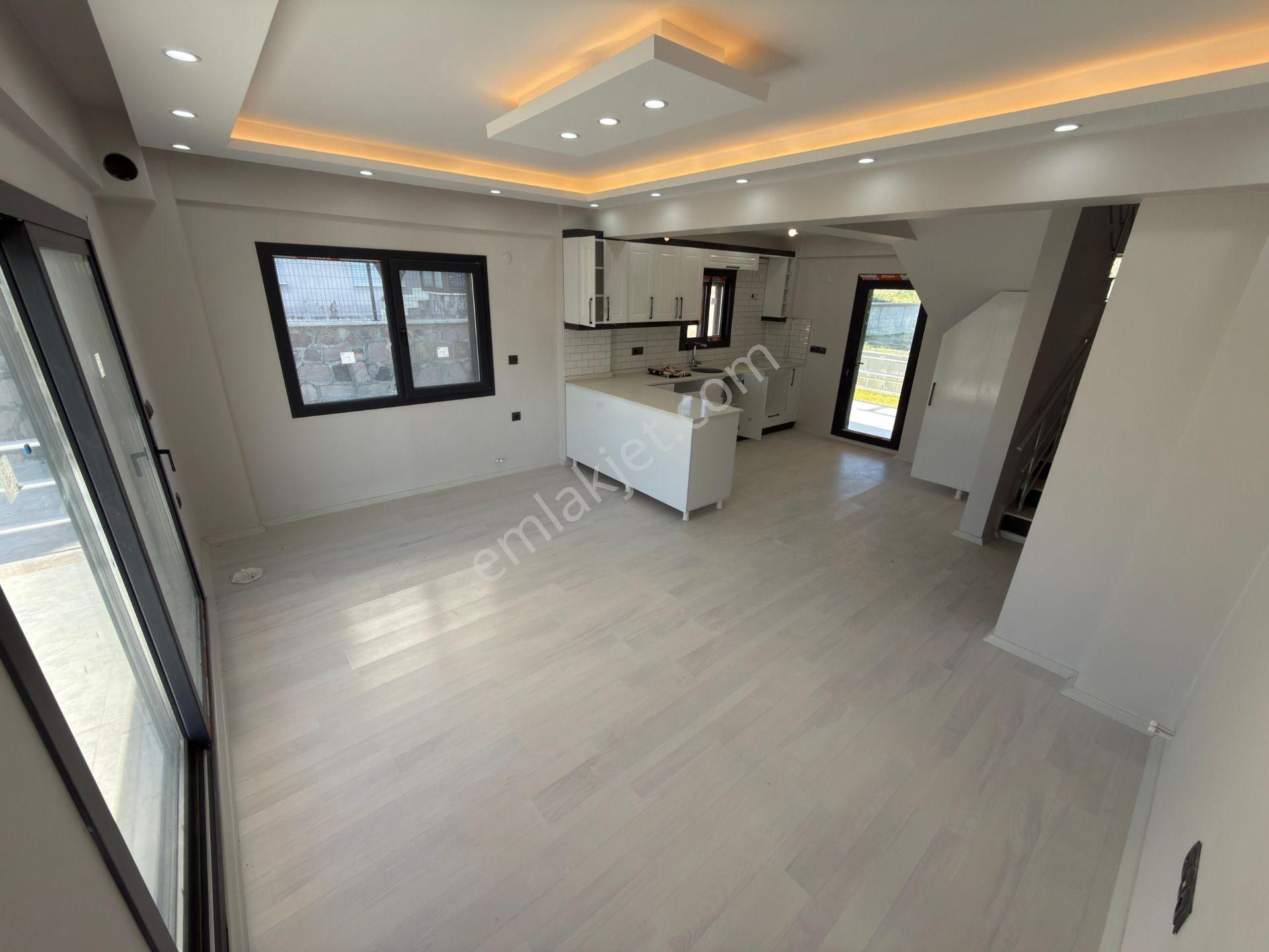 İzmir Dikili Salihler Deniz Manzaralı Satılık Müstakil 4+1 Villa - Görsel 2