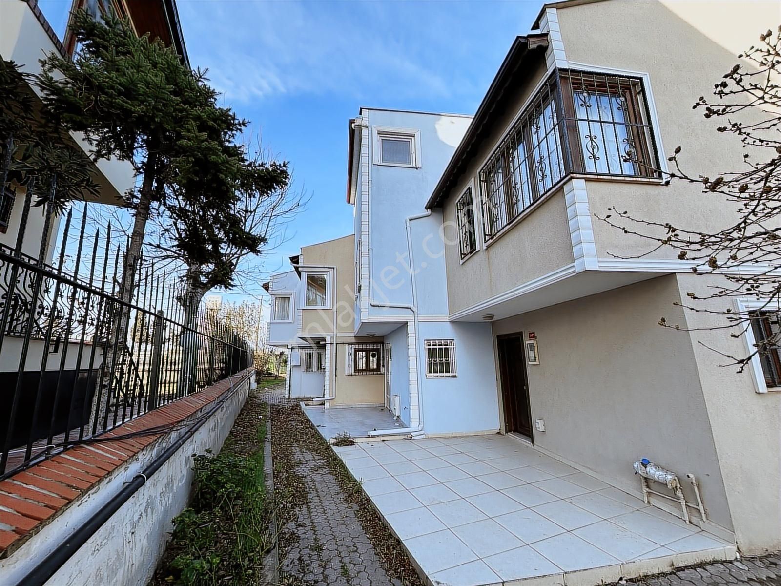 Silivri Gümüşyakada Denize 50m Ve Deniz Manzaralı 4+1 Tripleks - Görsel 15