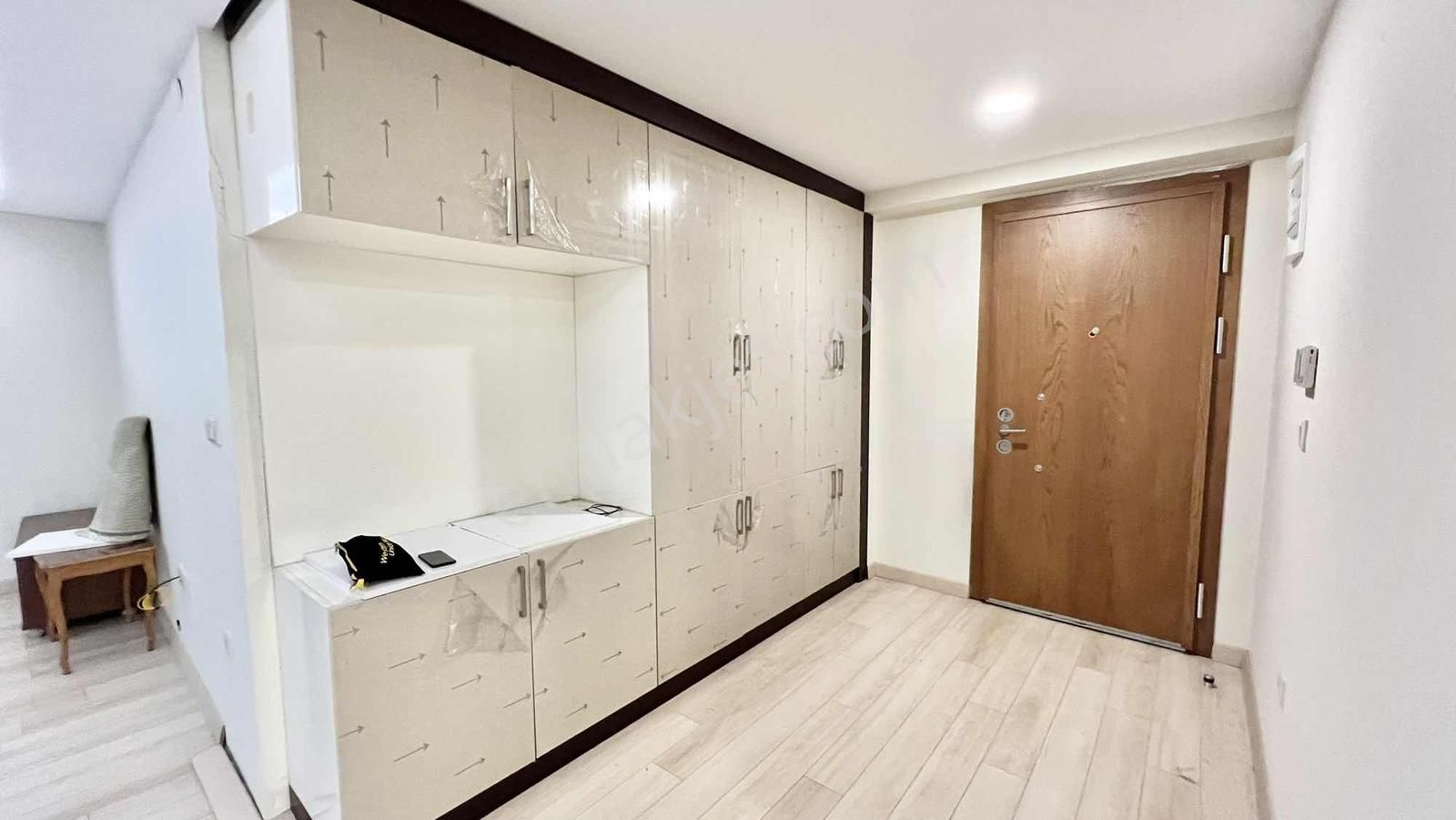 Şişli Grand Cevahir Hotel'e Komşu Konumda 3+1 Sıfır Bahçe Katı - Görsel 12