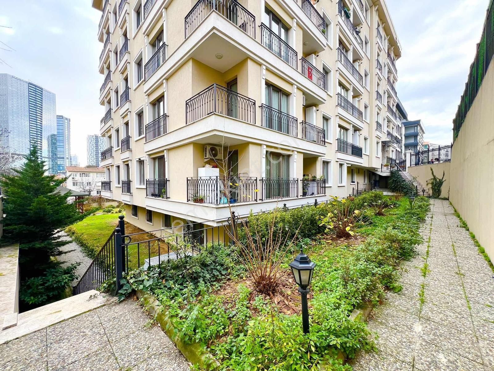 Şişli Grand Cevahir Hotel'e Komşu Konumda 3+1 Sıfır Bahçe Katı - Görsel 16