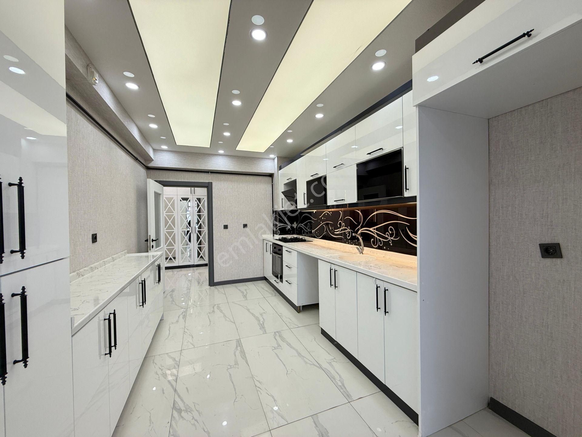 Öz'maşalllah.dan 3+1 E.banyolu 2.kat Full Yapılı Cadde Yakını - Görsel 4