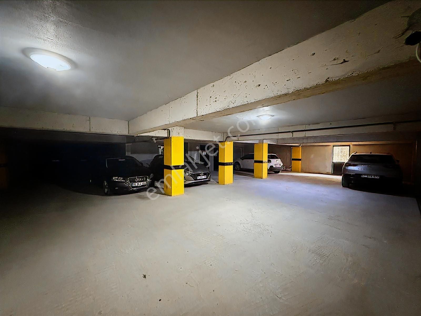 Beşevlerde Site İçi Kapalı Otoparklı Satılık Daire - Görsel 3