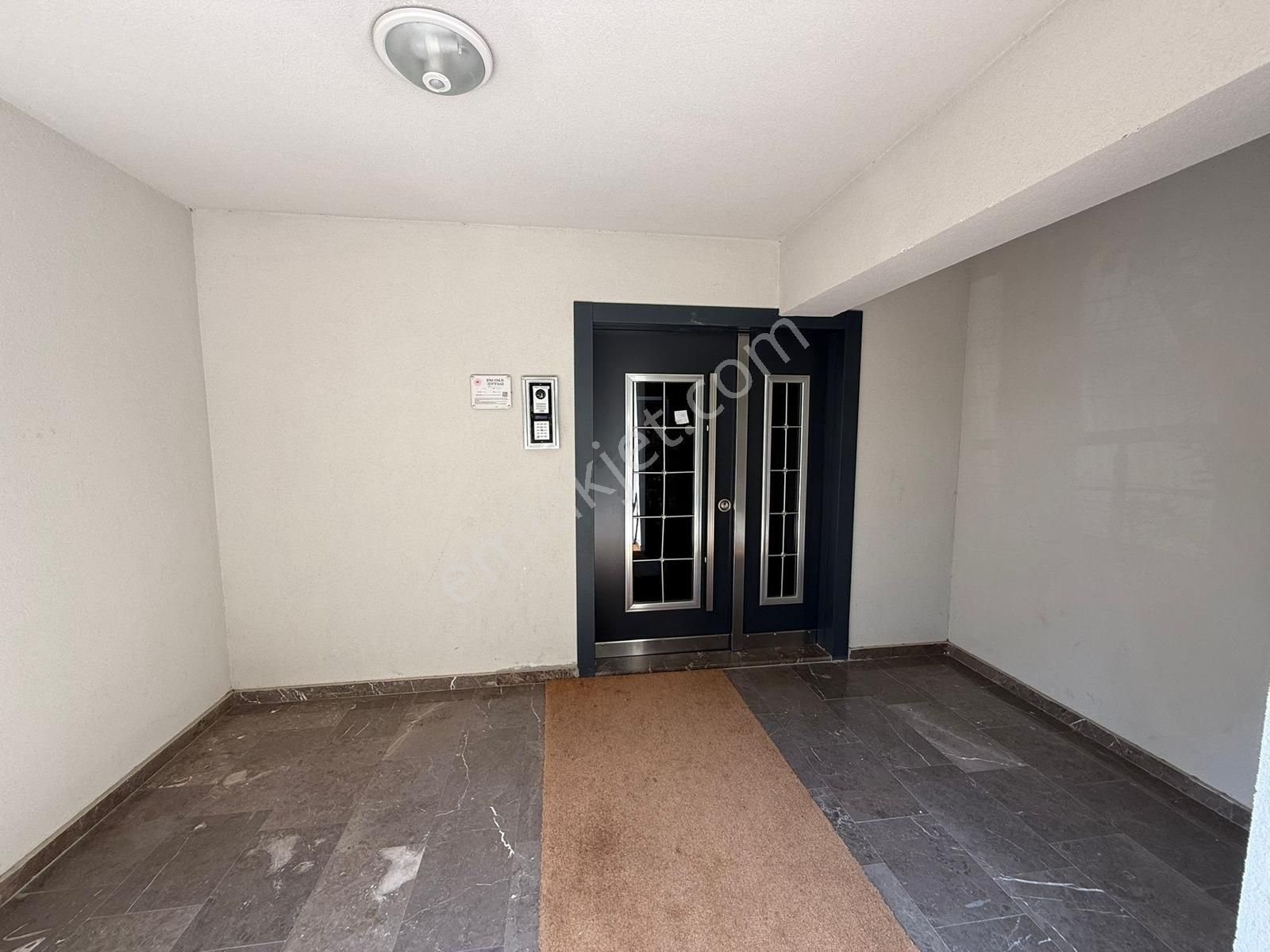 Beşevlerde Site İçi Kapalı Otoparklı Satılık Daire