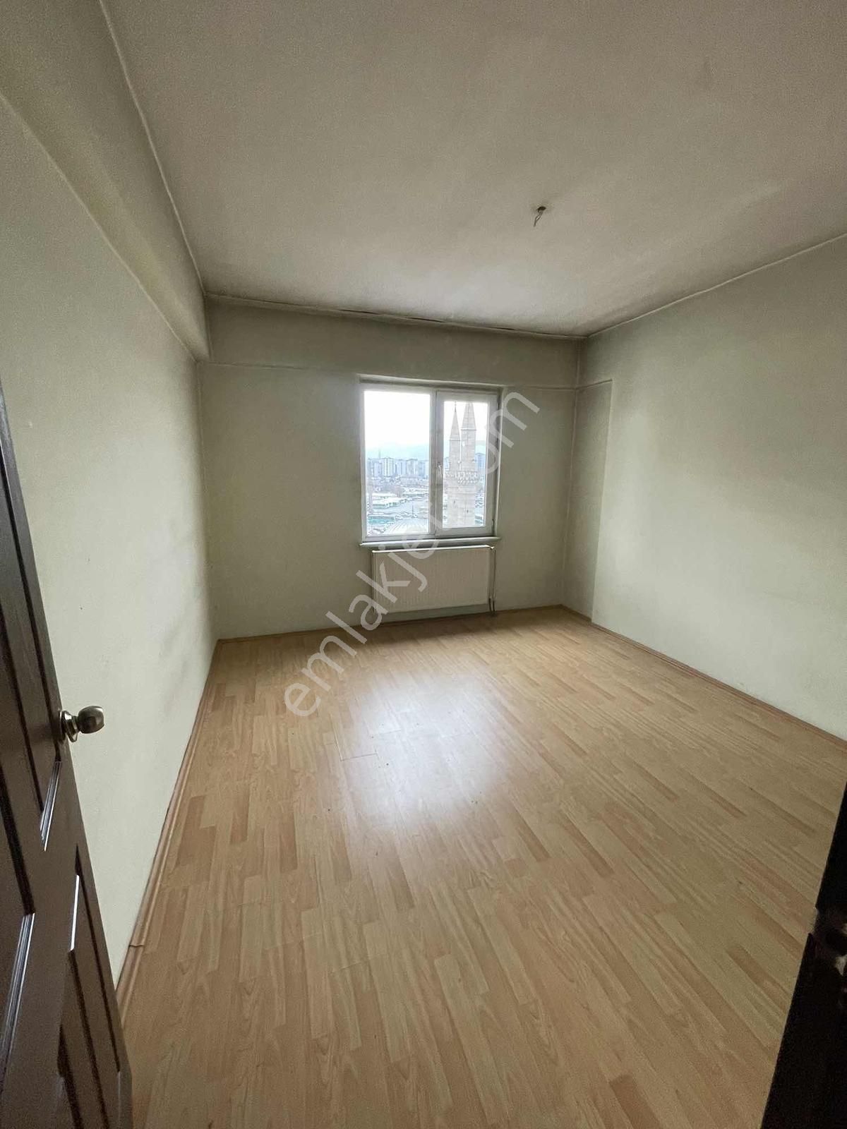 Şehir Merkezinde Satılık 4+1 Ofis - Görsel 19