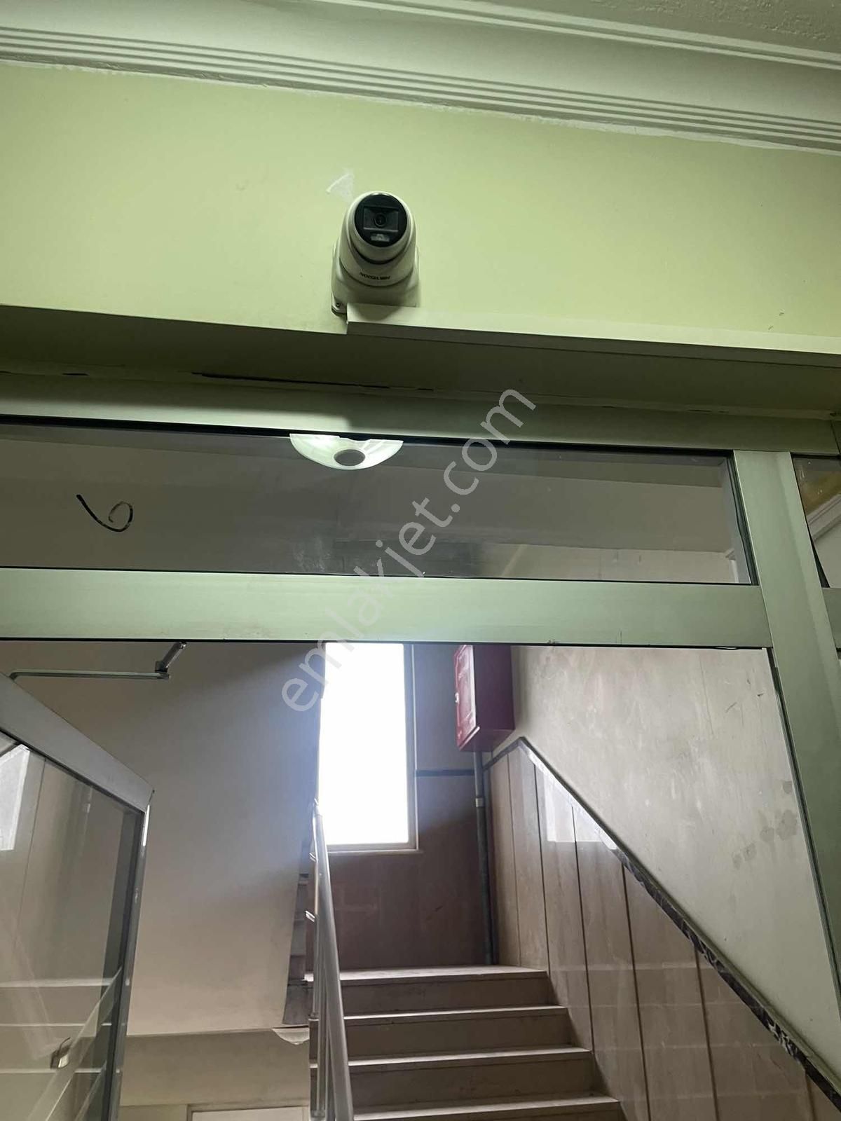 Tacettin Veli Mahallesinde Merkezde 4+1 Satılık Daire - Görsel 3