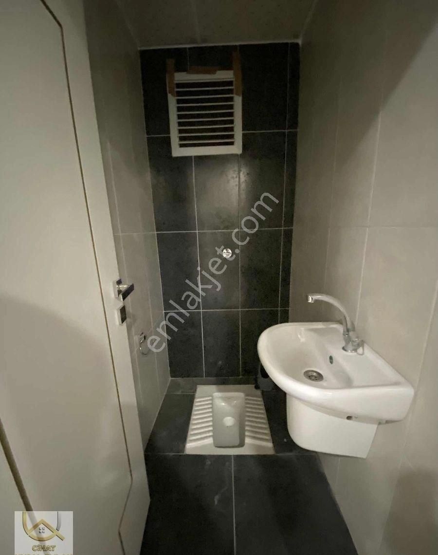 Çankaya Mahallesinde Havuzlu Tekli Blok 2+1 Kiralık Daire - Görsel 11