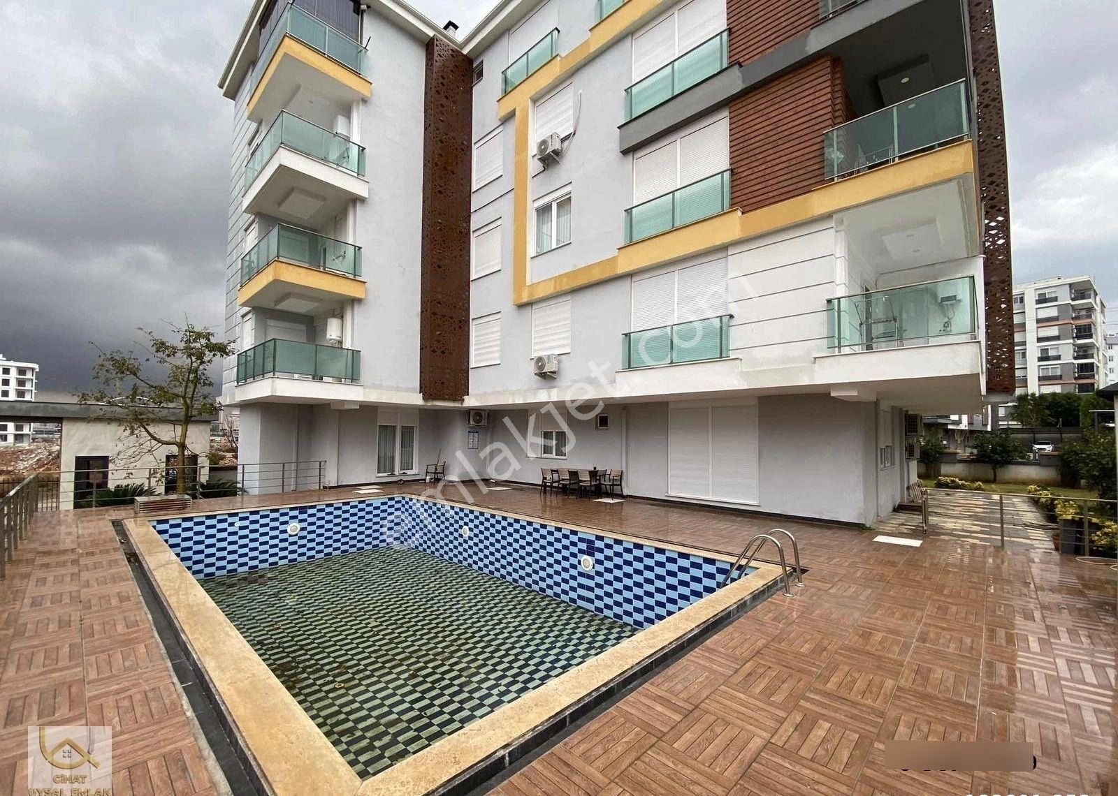 Çankaya Mahallesinde Havuzlu Tekli Blok 2+1 Kiralık Daire - Görsel 9