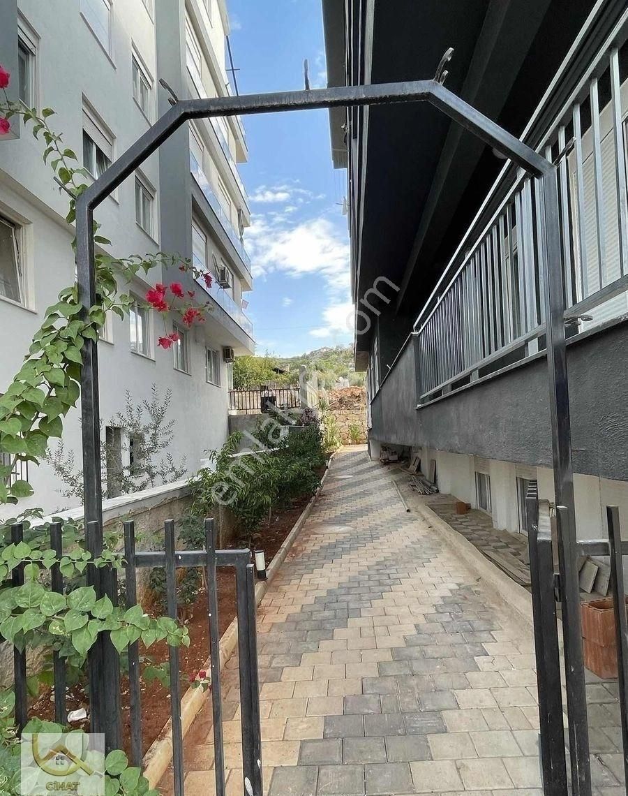 Göçerler Mahallesinde 200m2 Lüks Manzaralı Dubleks - Görsel 5