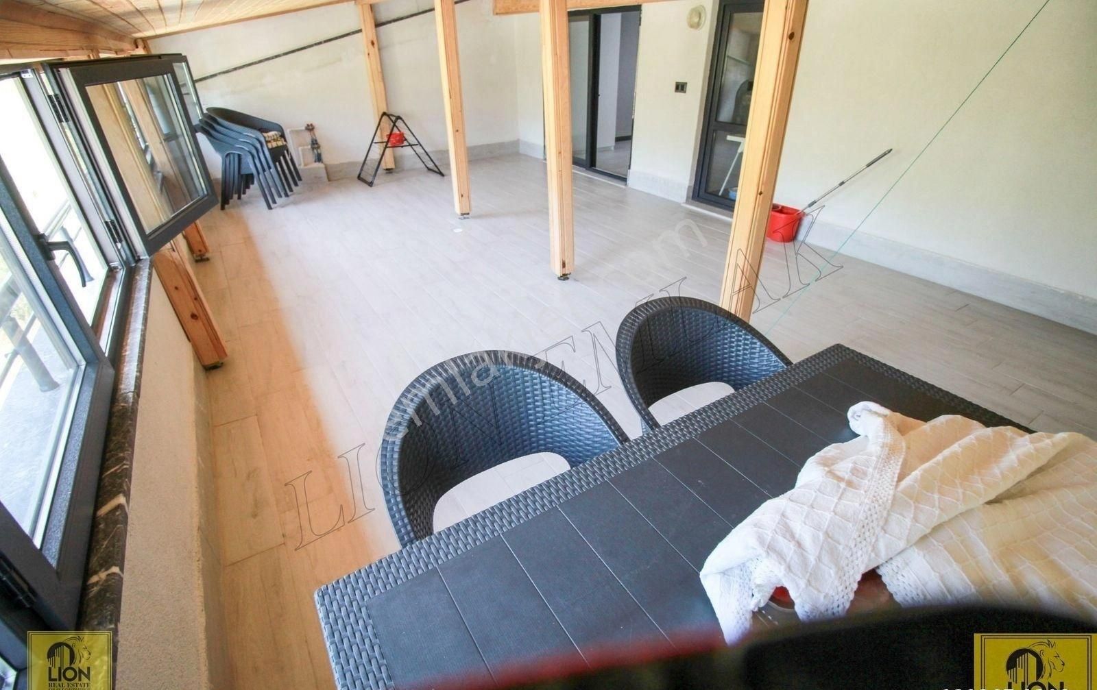 🟨⬛lıon Emlak'tan Erdek Ocaklar Ana Caddede 3 Yaşında Eşyalı 270 M² Triplex Villa⬛🟨 - Görsel 2