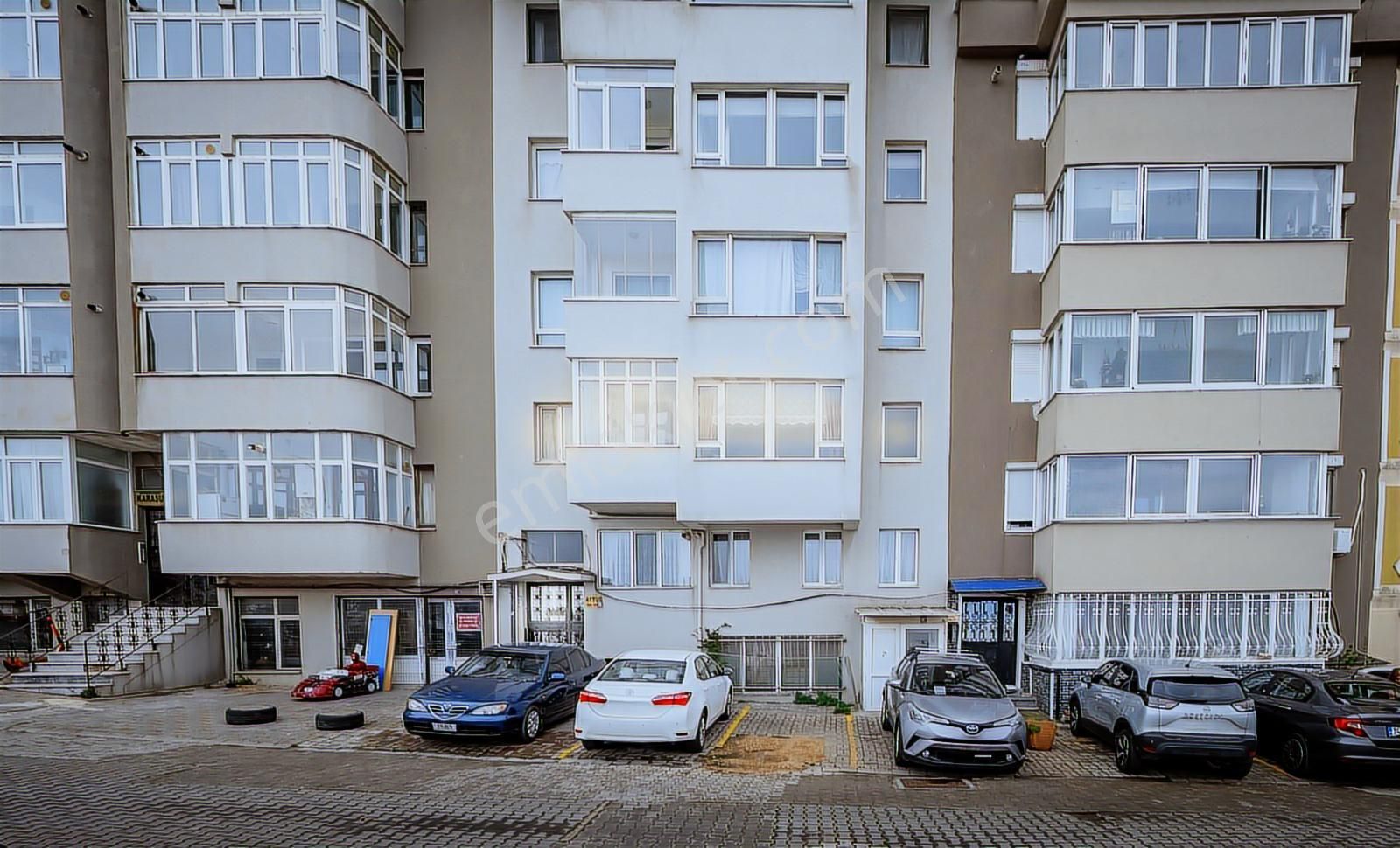 Bandırma Hacıyusuf Sahilde Mükemmel Manzaralı Yol Yalı Dairesi - Görsel 3