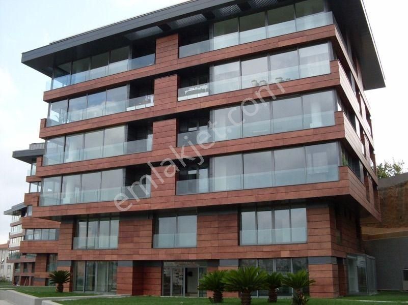 Zorlu Karşısı Selenıum Cıty' De 3+1 Satılık Daire