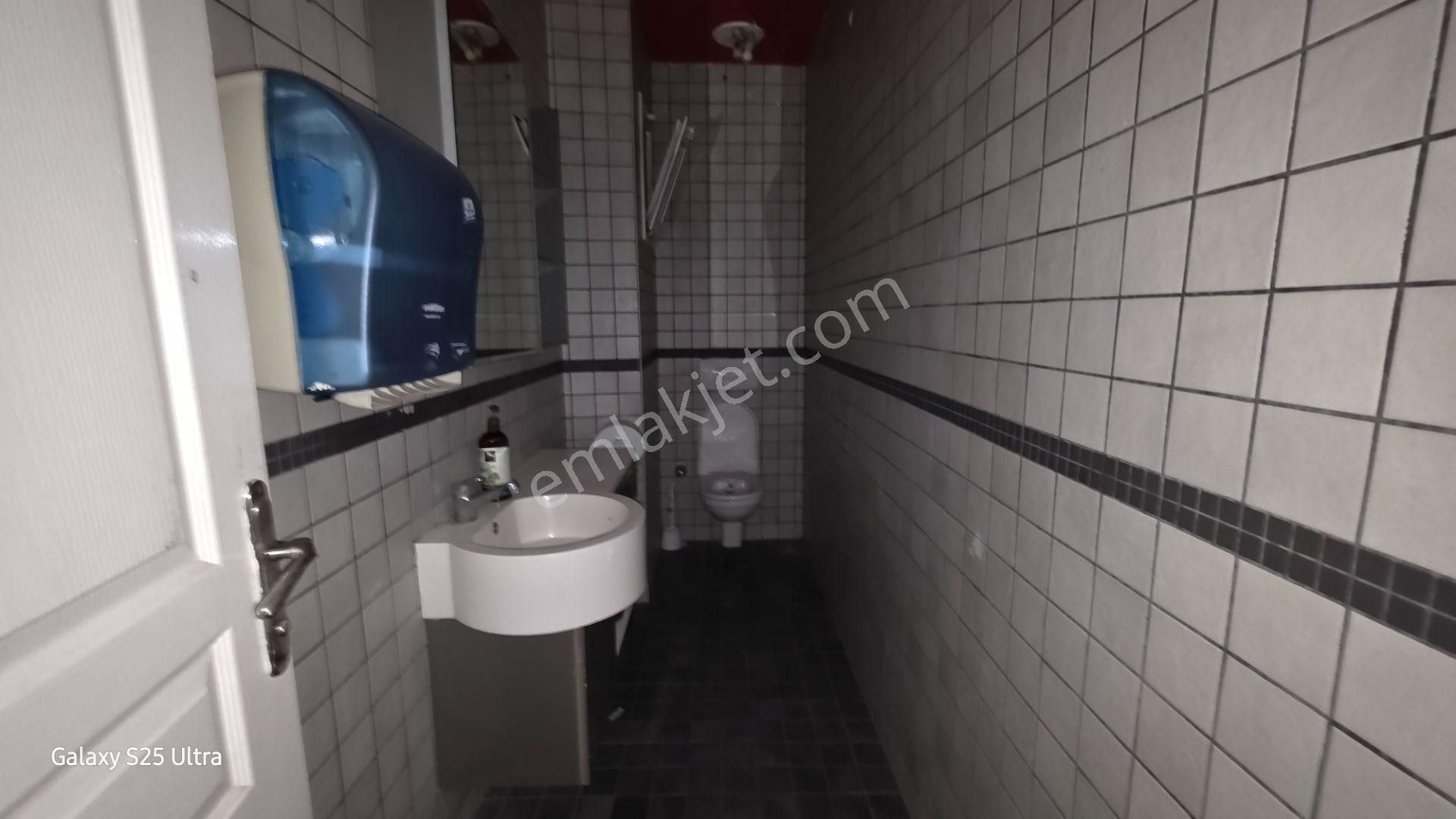 İzmit Merkez İnönü Caddesi Tv 41 Sk. Kiralık İş Yeri - Görsel 25