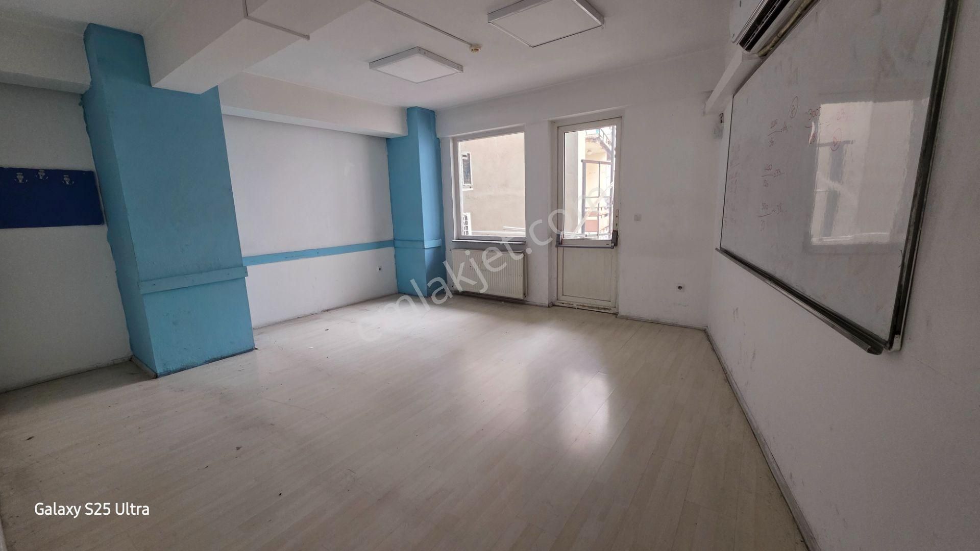 İzmit Merkez İnönü Caddesi Tv 41 Sk. Kiralık İş Yeri - Görsel 11