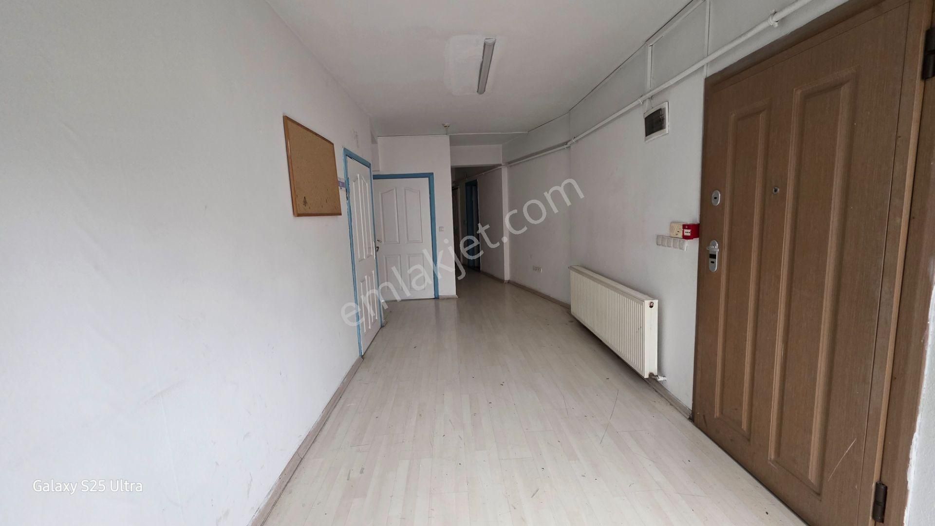 İzmit Merkez İnönü Caddesi Tv 41 Sk. Kiralık İş Yeri - Görsel 3