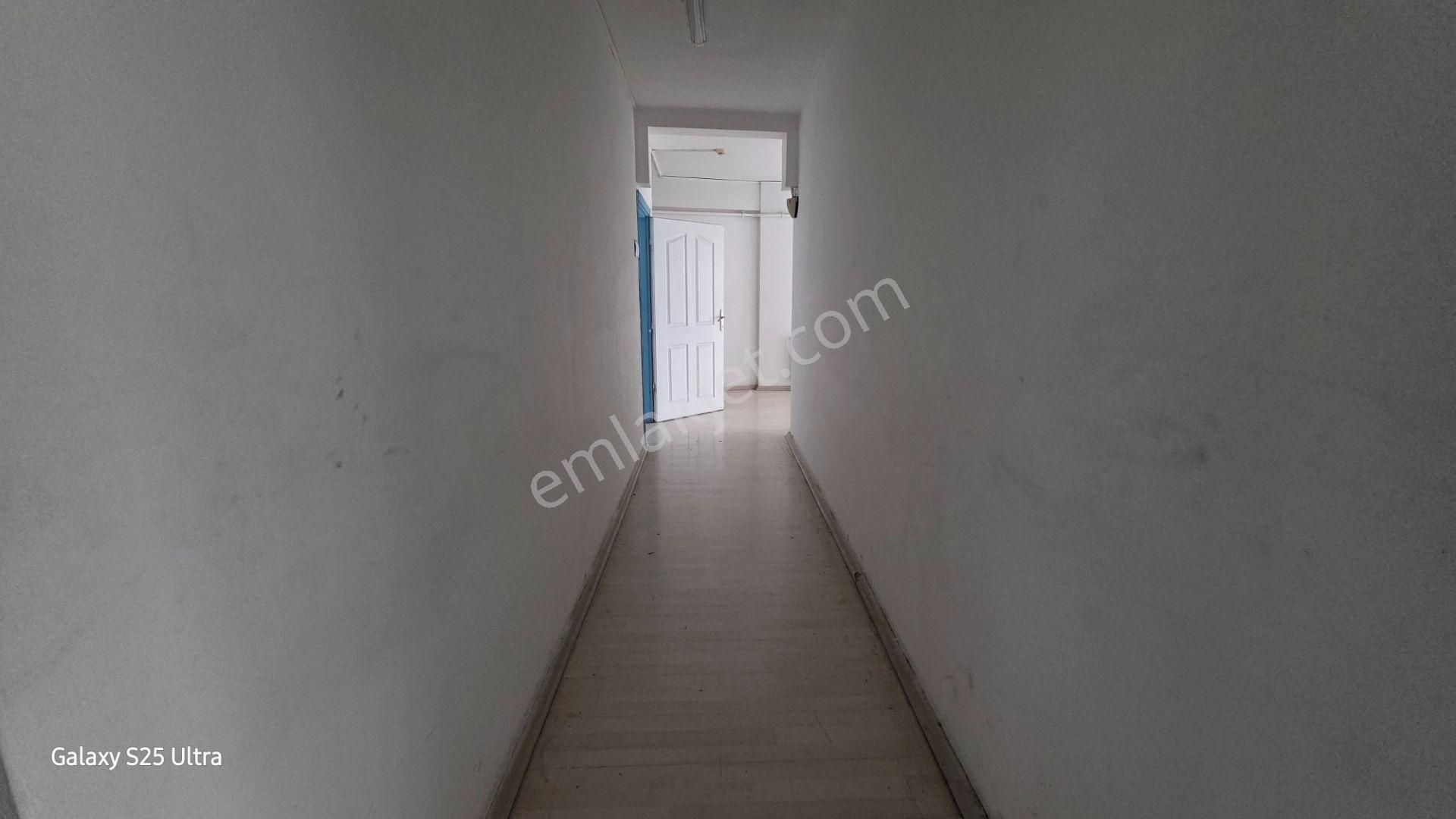 İzmit Merkez İnönü Caddesi Tv 41 Sk. Kiralık İş Yeri - Görsel 15