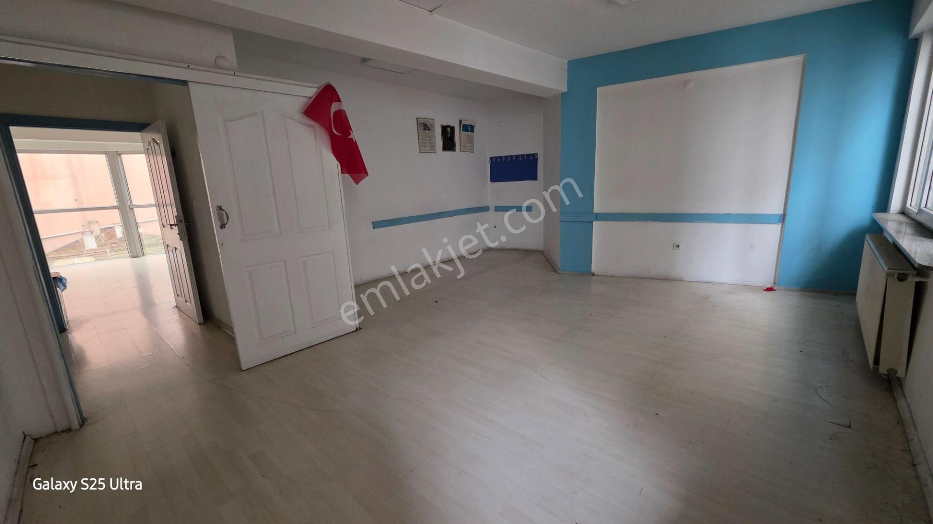 İzmit Merkez İnönü Caddesi Tv 41 Sk. Kiralık İş Yeri - Görsel 22