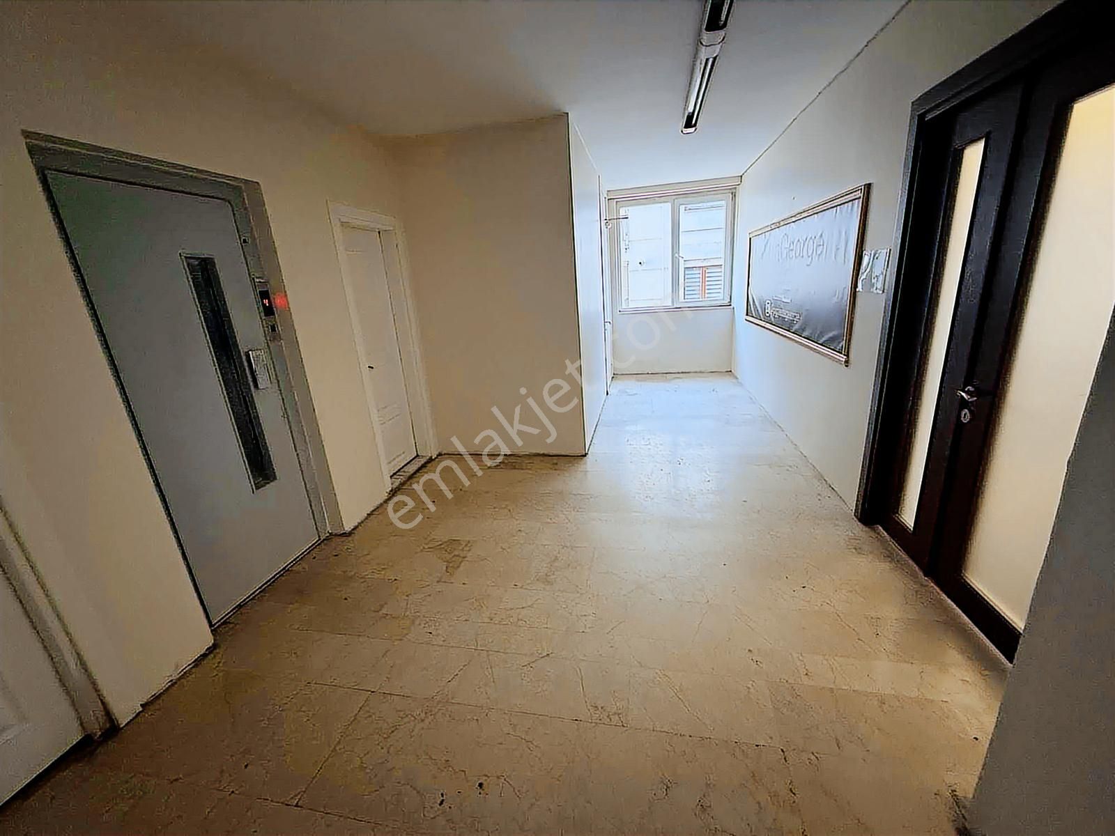 Mecidiyeköy Merkez Otoparklı Asansörlü Güvenlikli Ofis Metro 3dk - Görsel 4