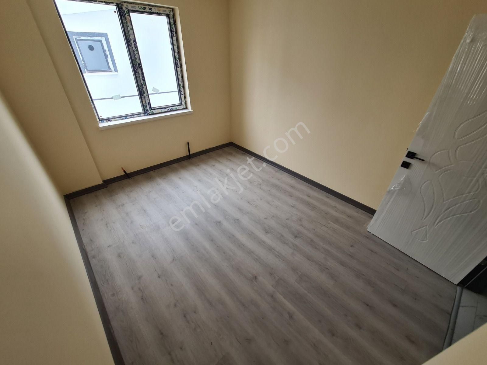 Estergon Cad. Paraleli 3.kat Konumlu Sıfır Binada Köşe 3+1 Daire - Görsel 18