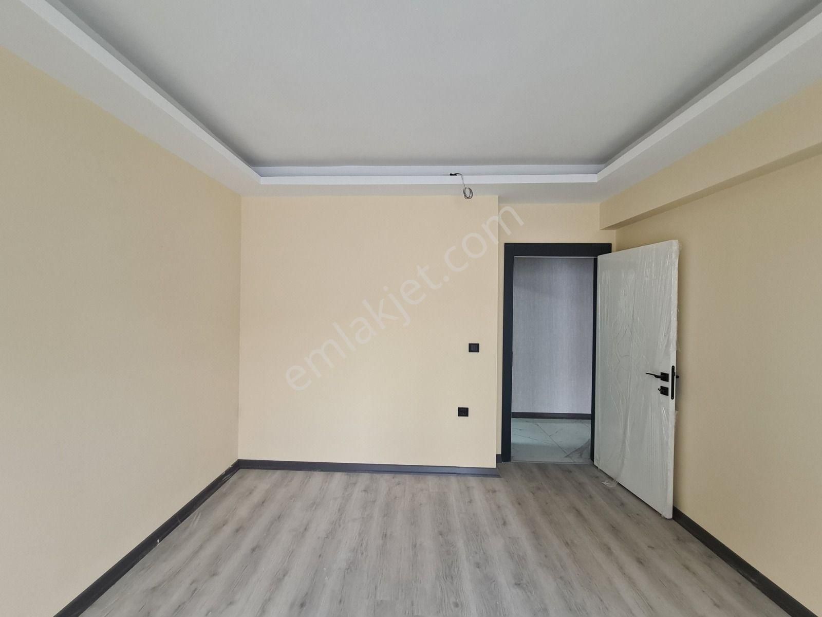 Estergon Cad. Paraleli 3.kat Konumlu Sıfır Binada Köşe 3+1 Daire - Görsel 28