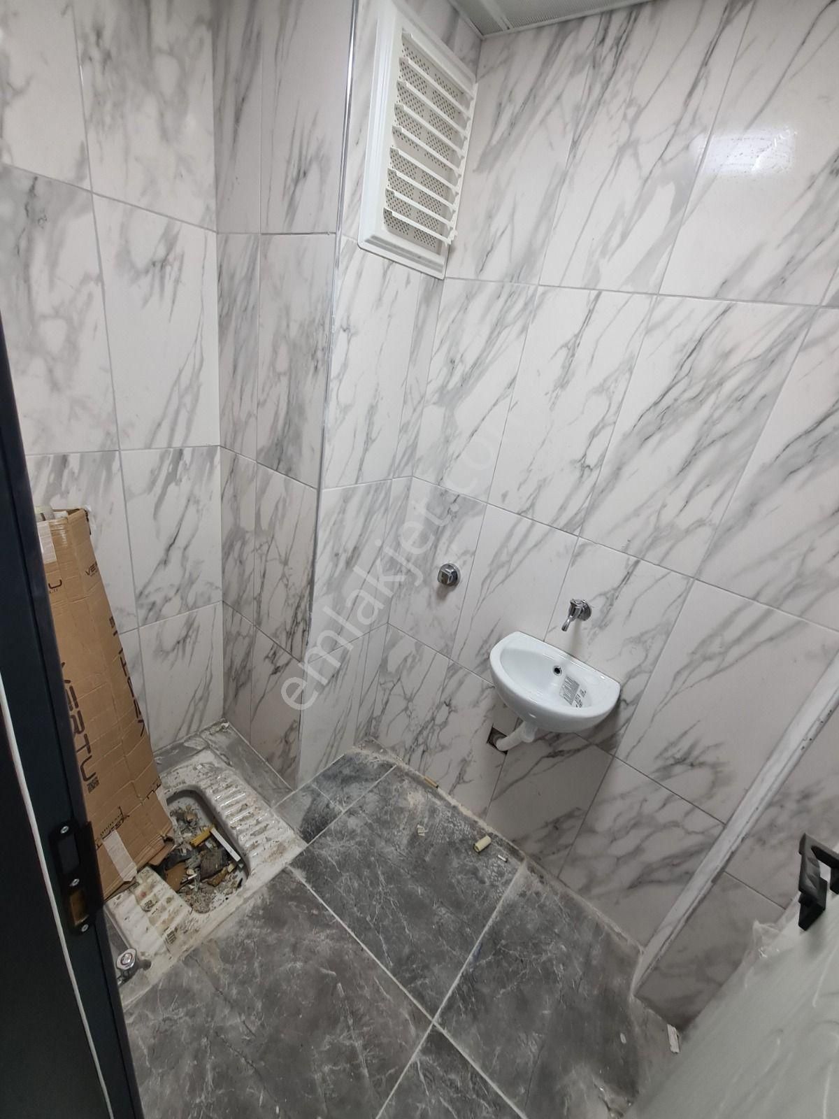 Estergon Cad. Paraleli 3.kat Konumlu Sıfır Binada Köşe 3+1 Daire - Görsel 19